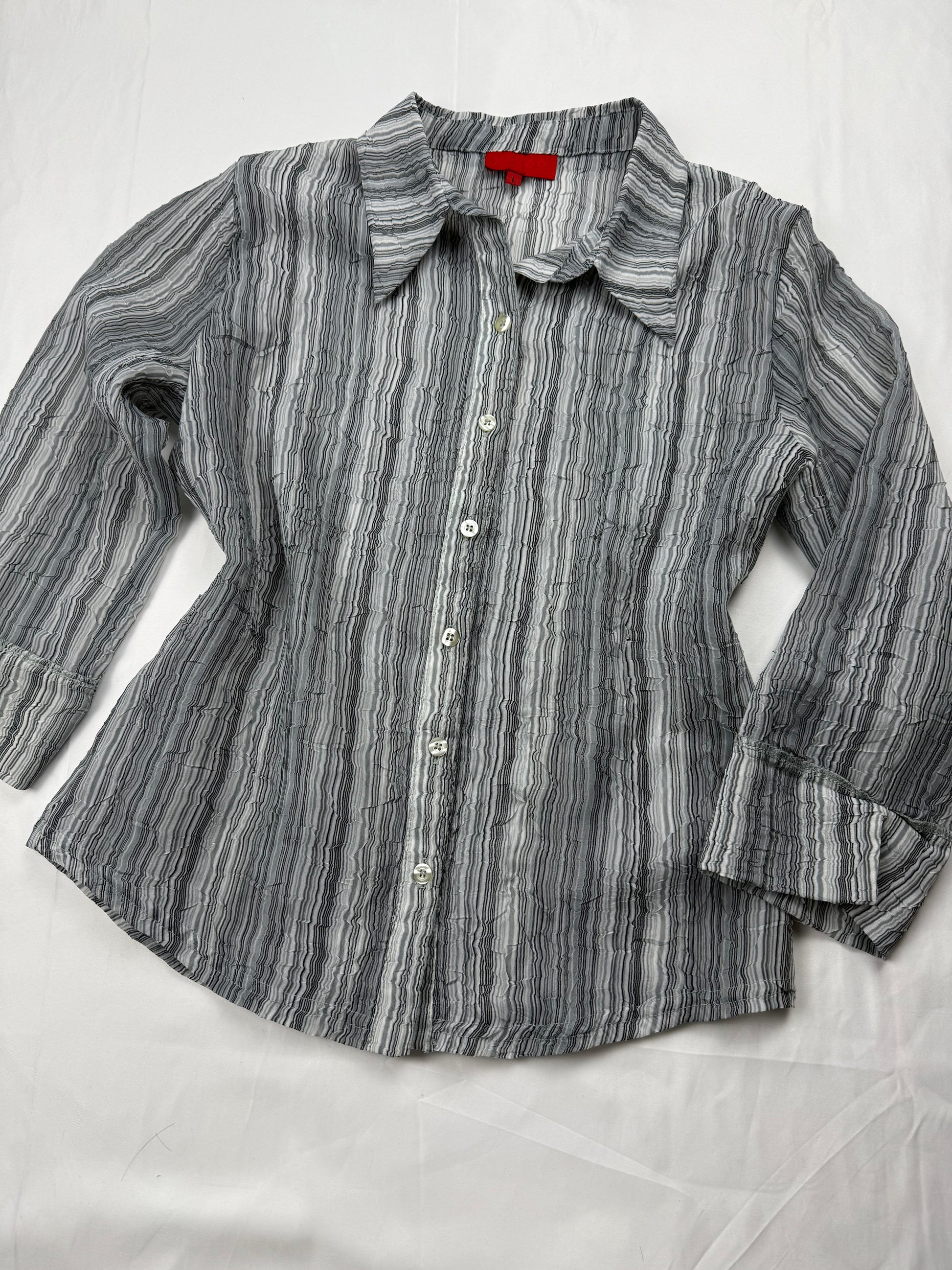 Grey striped mesh long sleeves shirt (L)