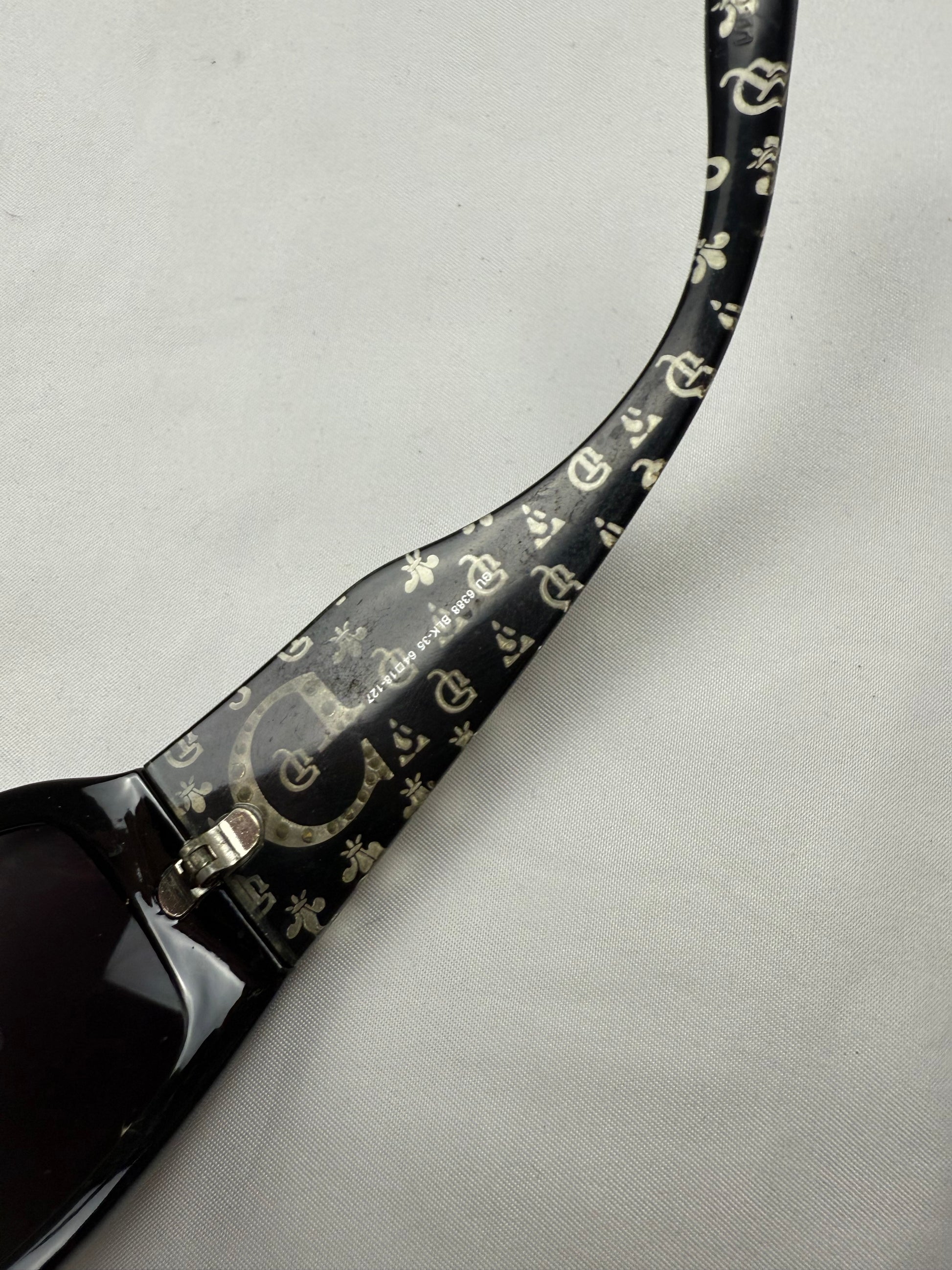 Black 2000s sunglasses