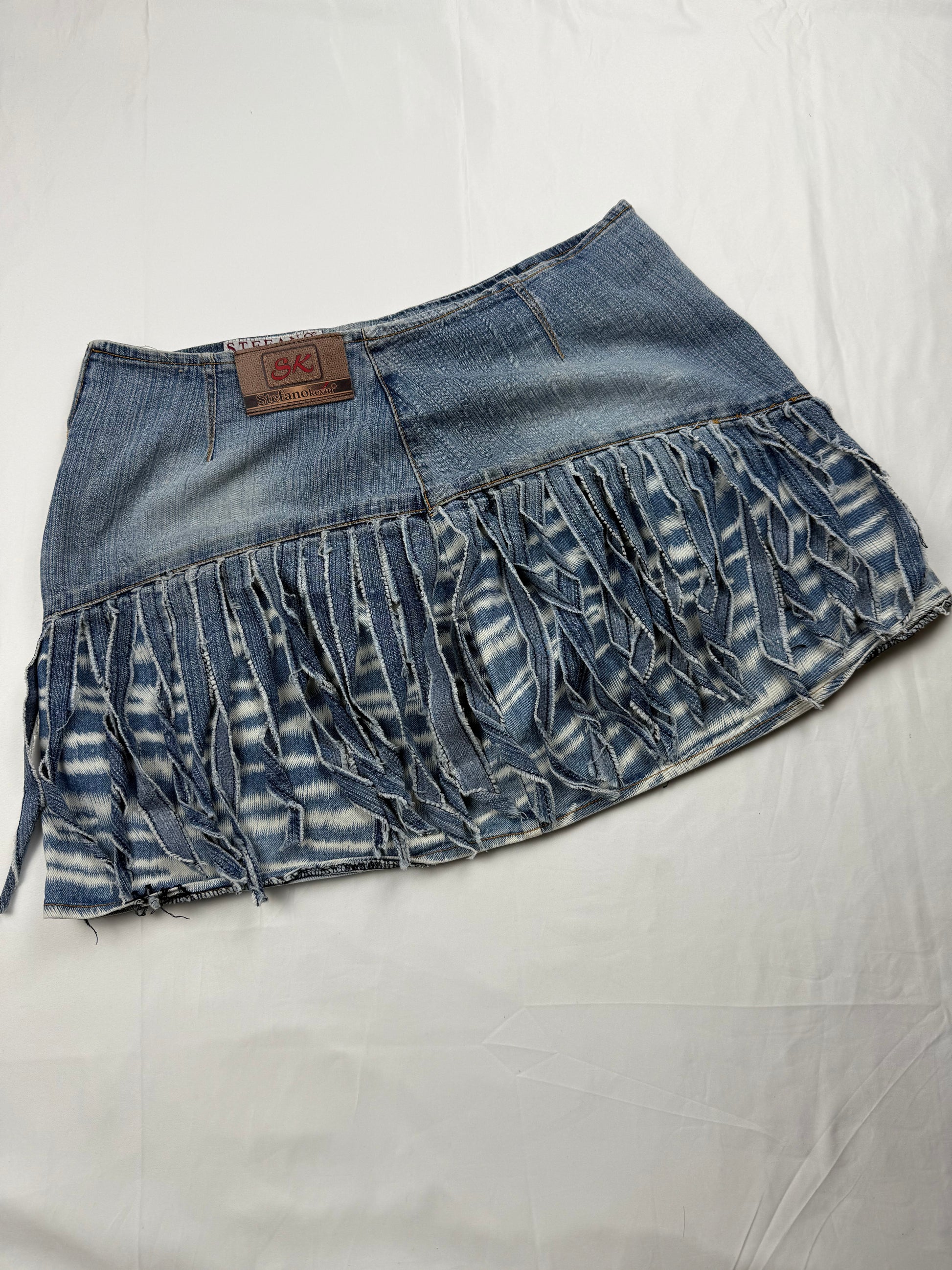 Blue denim low rise pleated mini skirt (M)