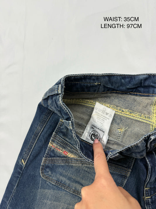 Navy denim low rise straight legs pants (XS)