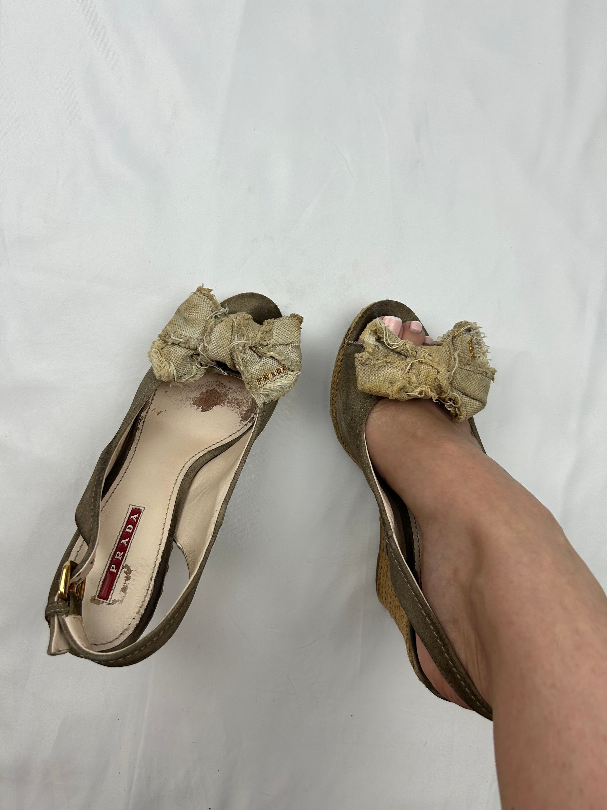 Khaki wedge heels (36)