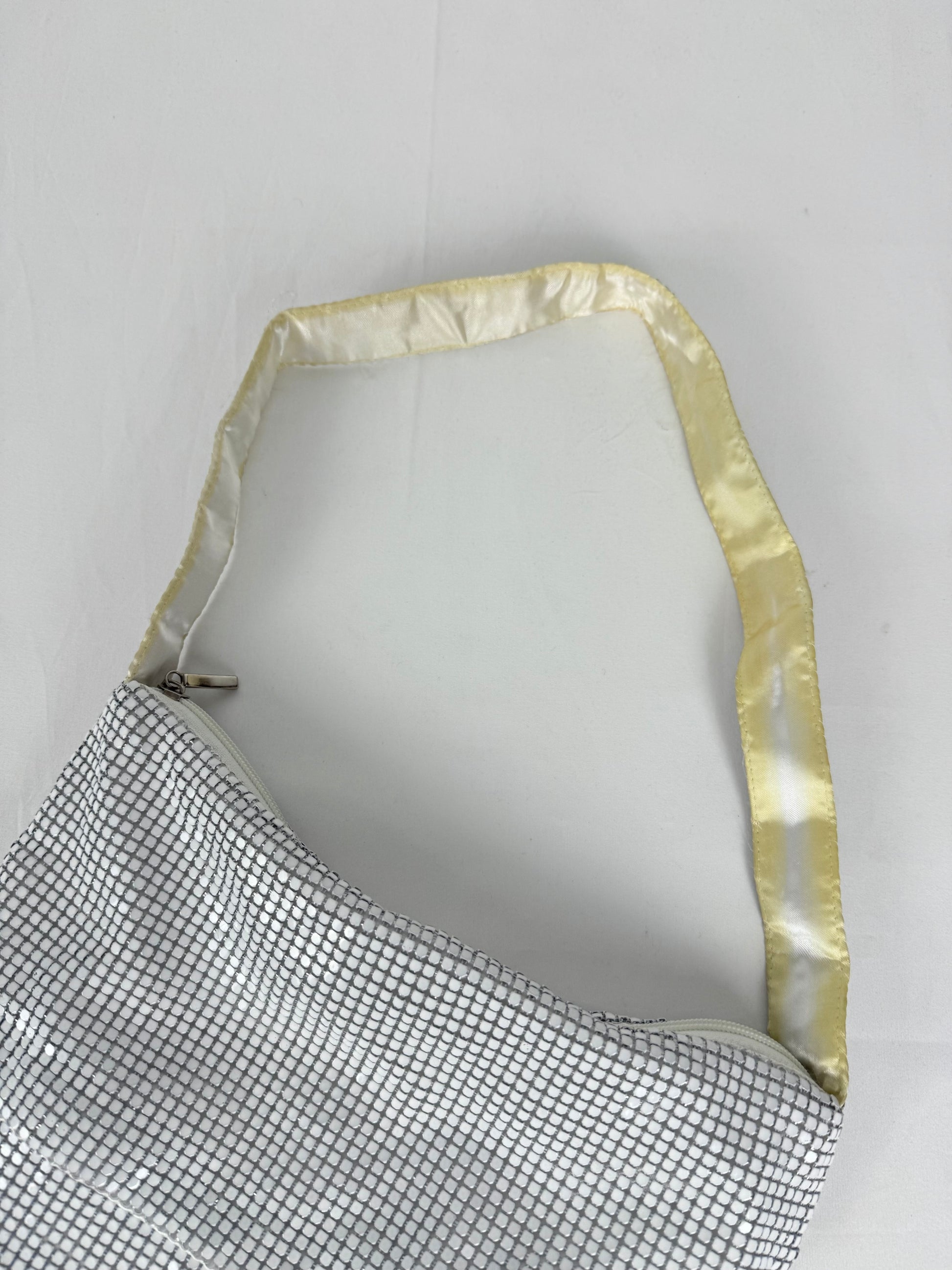 Silver sequins besace shoulder bag (30x32cm)