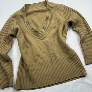 Beige V neck jumper (L)