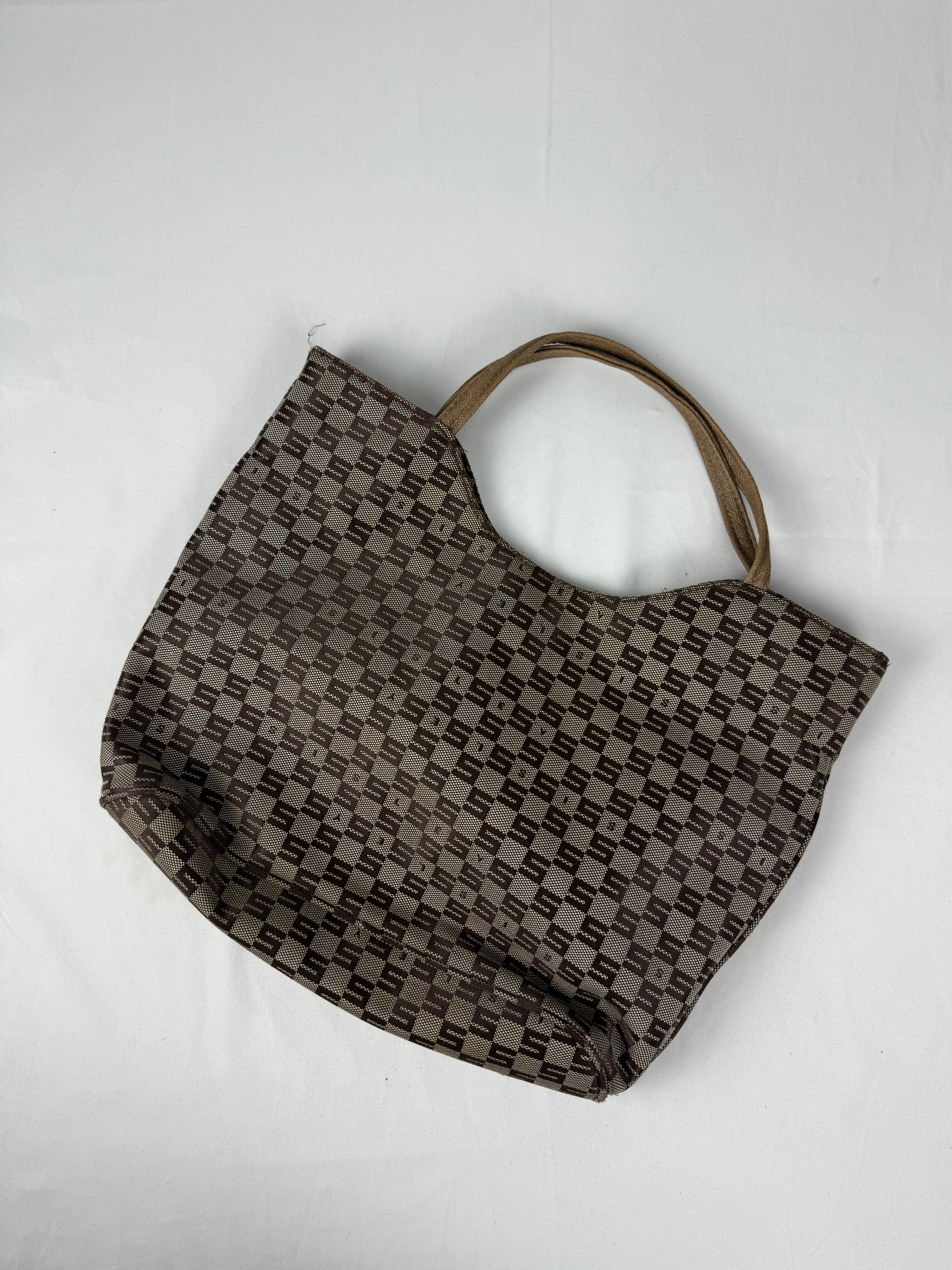 Beige monogram handbag (37x30cm)
