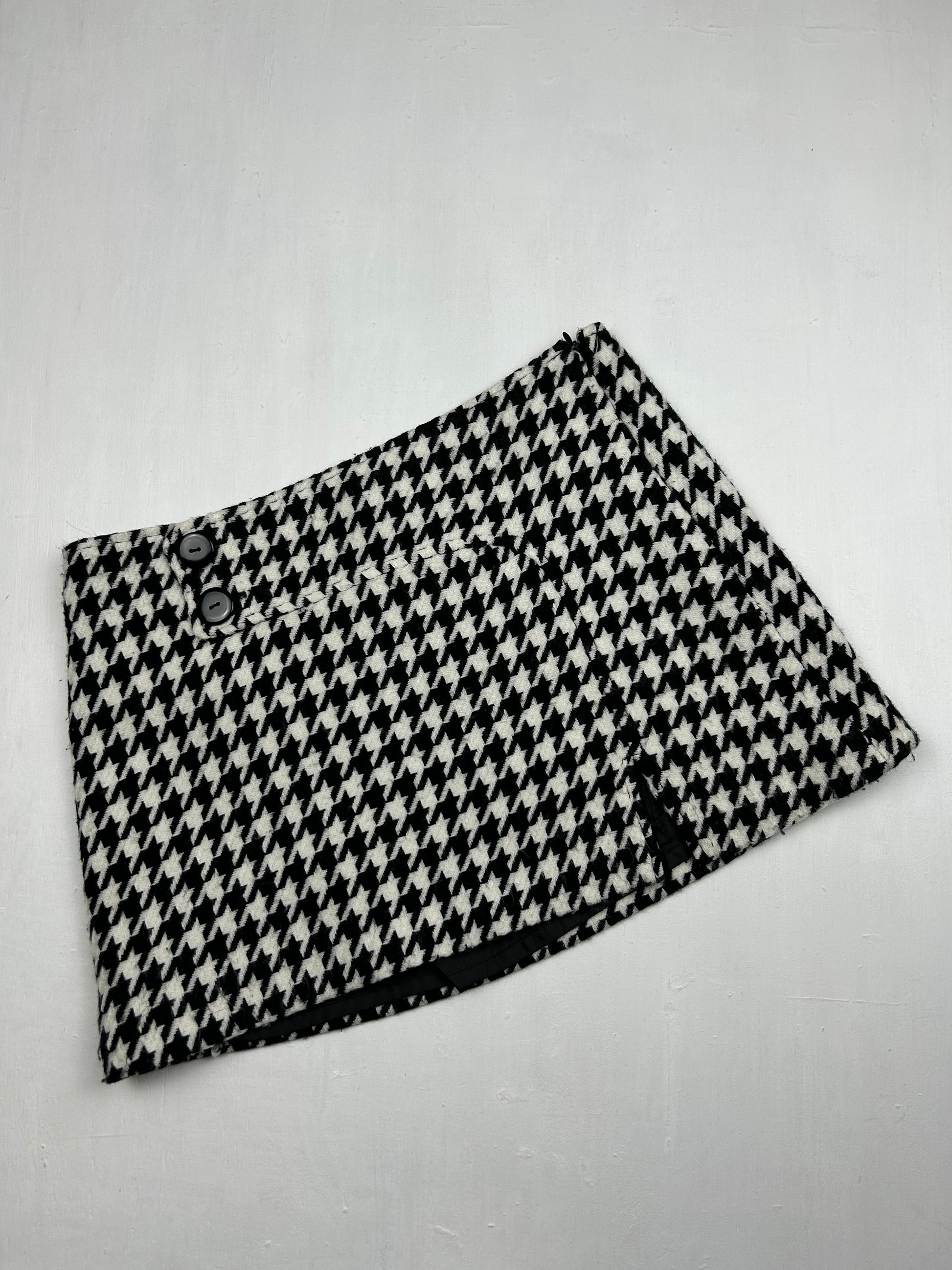 Black & white houndstooth low rise office mini skirt (S)