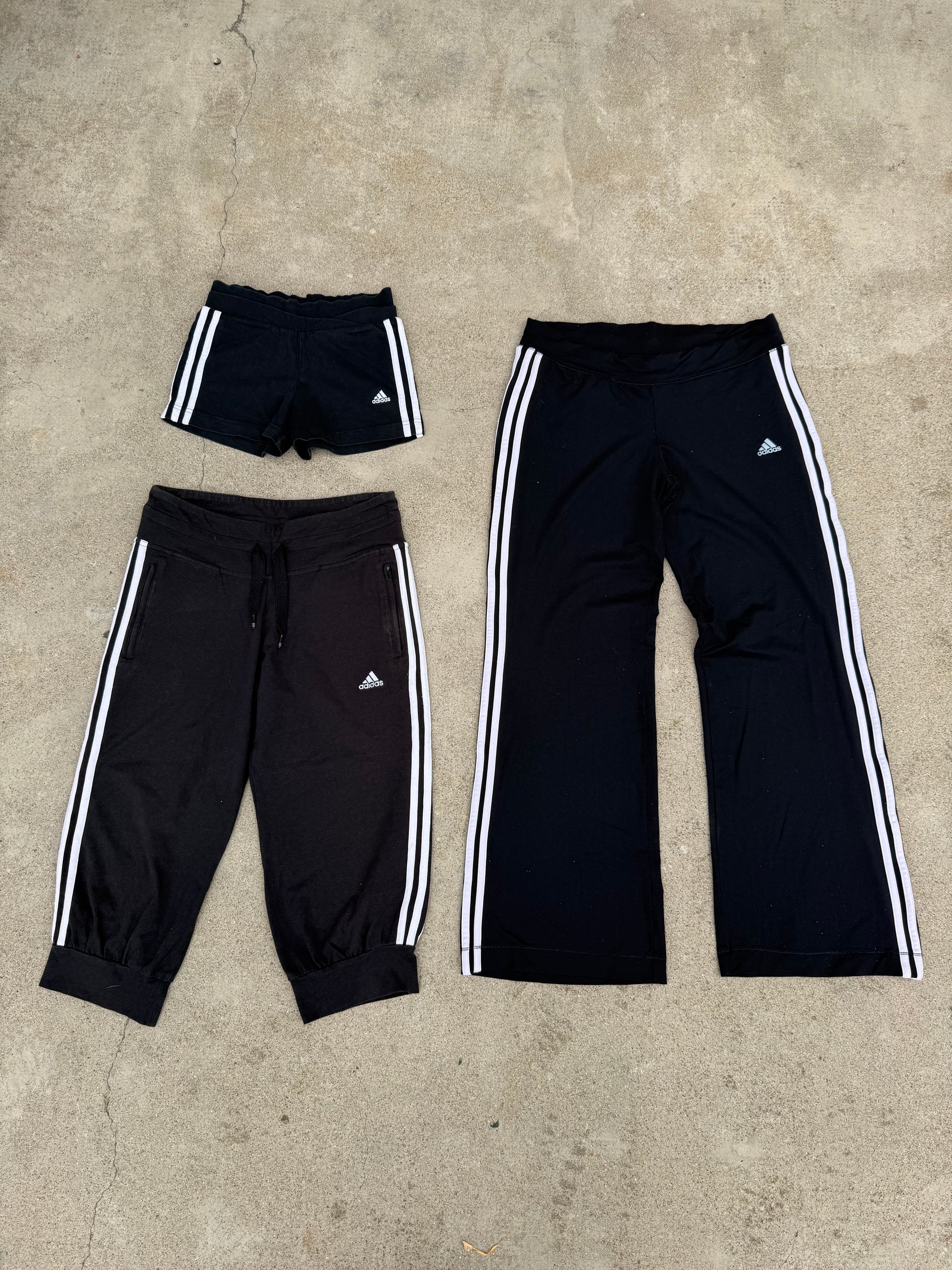 Black activewear low waist capri pants (S/M)