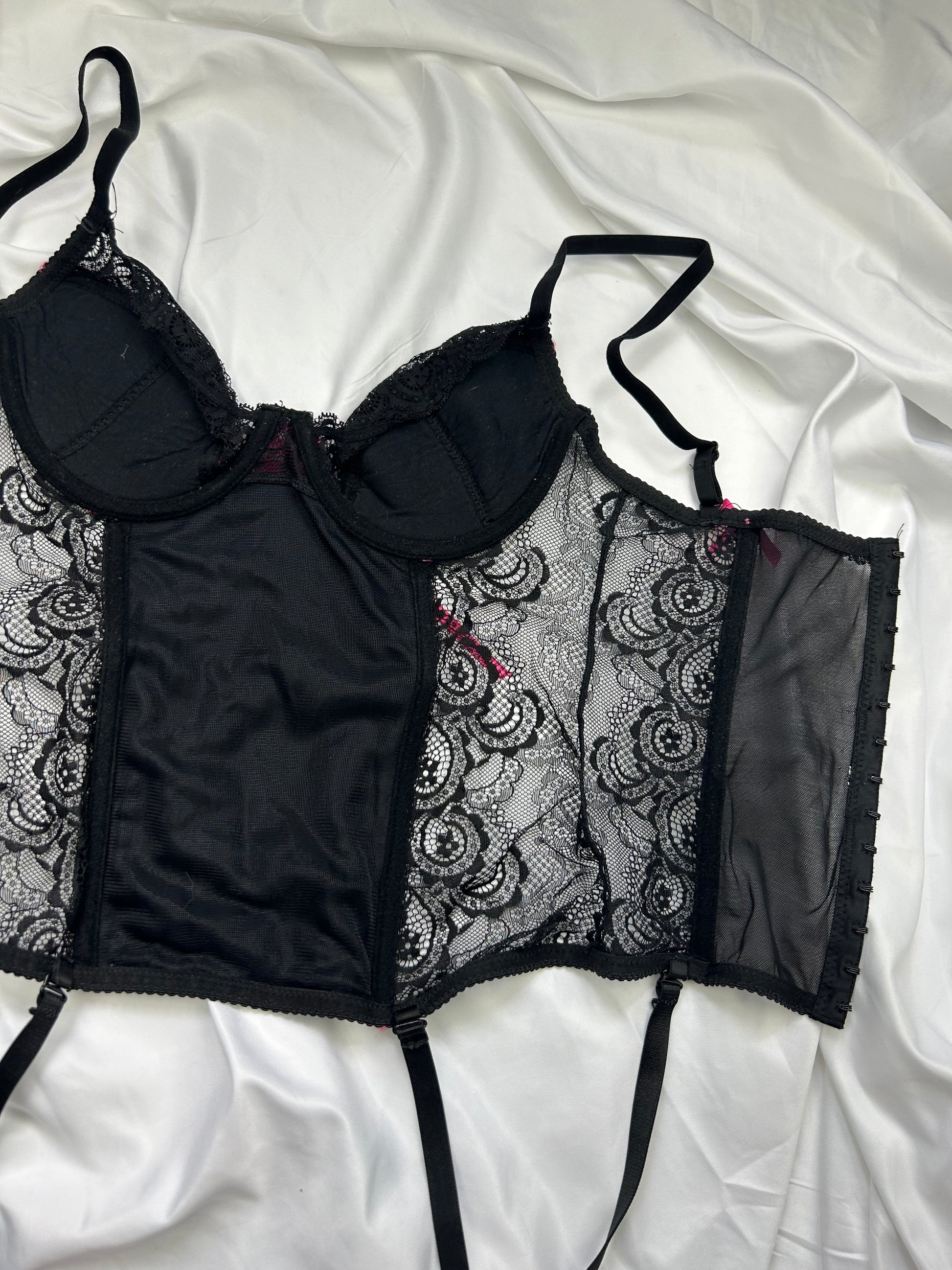 Black & pink  mesh corset top (90B)