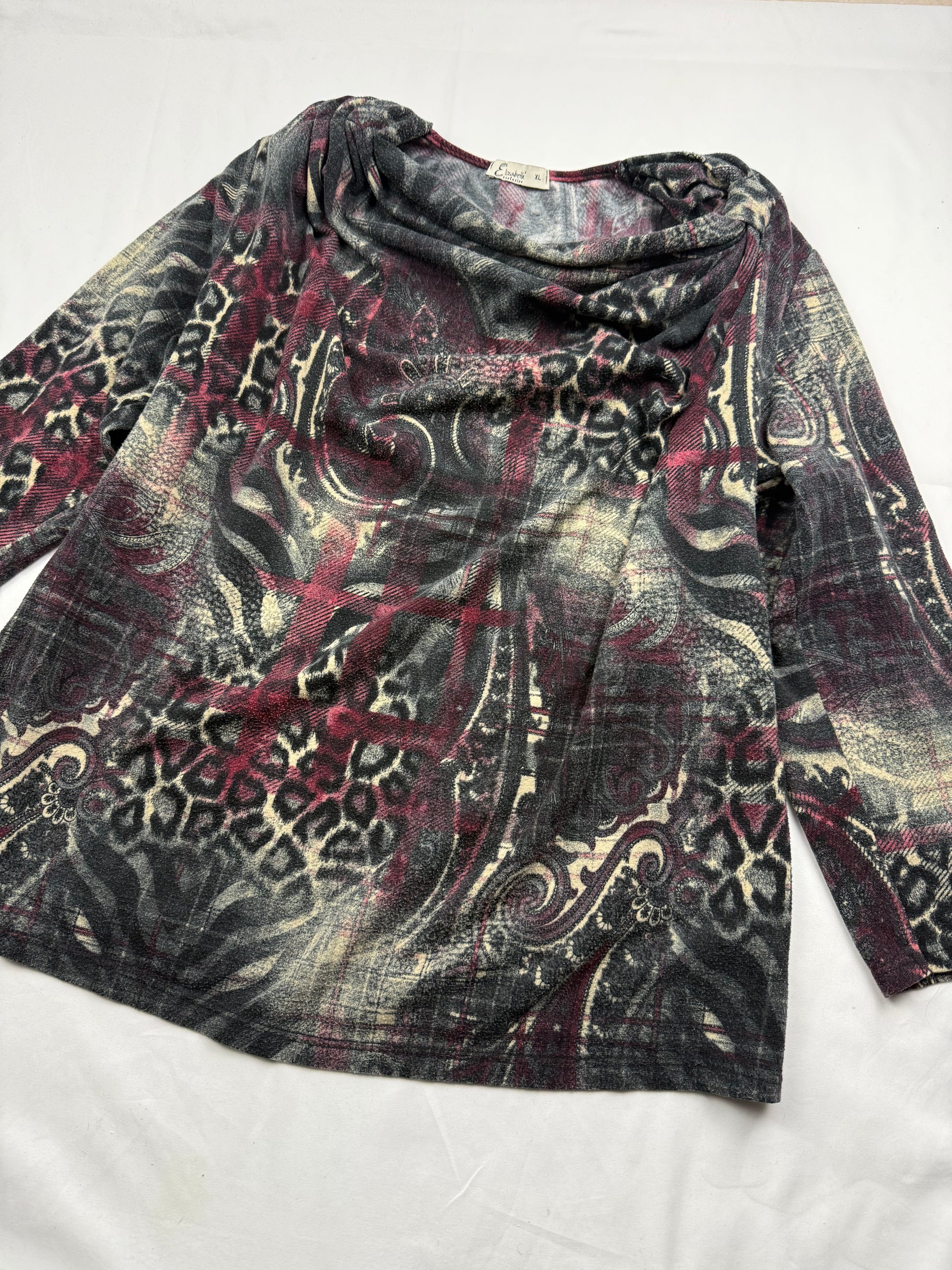 Black graphic fleece plunge neck long sleeves top (XL)