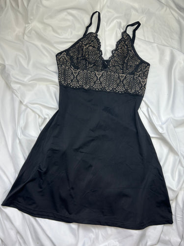 Black lace satin babydoll mini dress (S)
