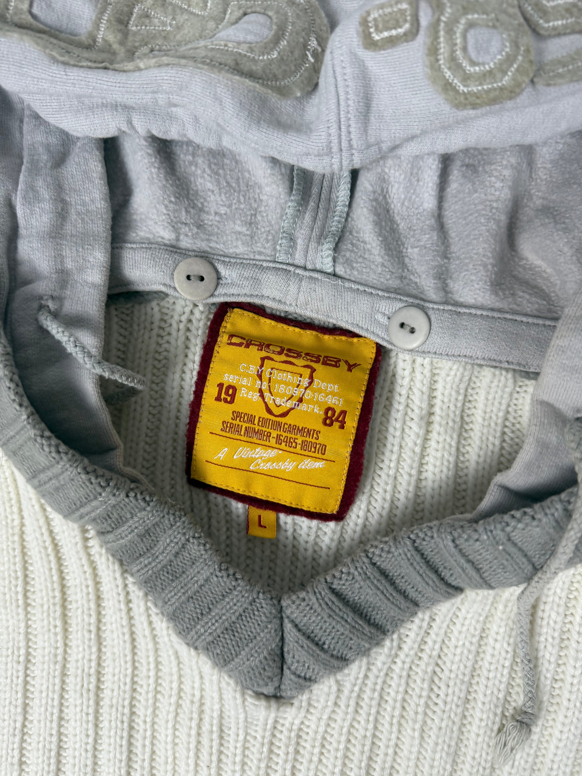 White hooded 100% cotton jumper (XL)