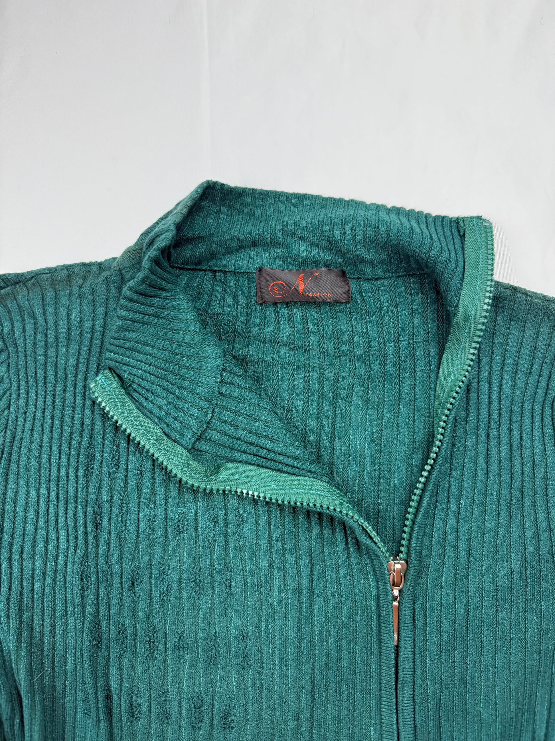 Green zip up ribbed jumper (S/M)