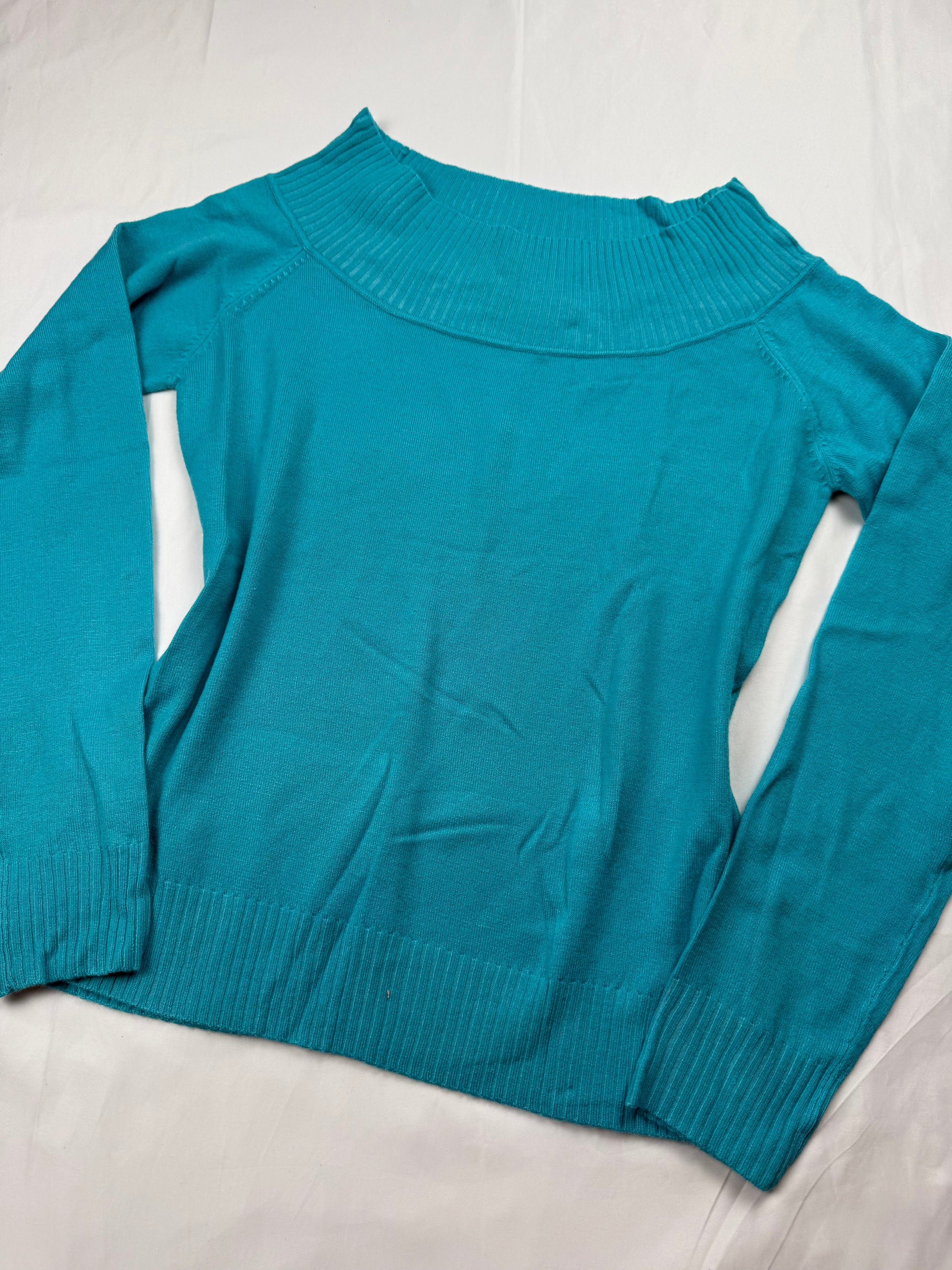 Blue off shoulder bardot neck jumper (M)