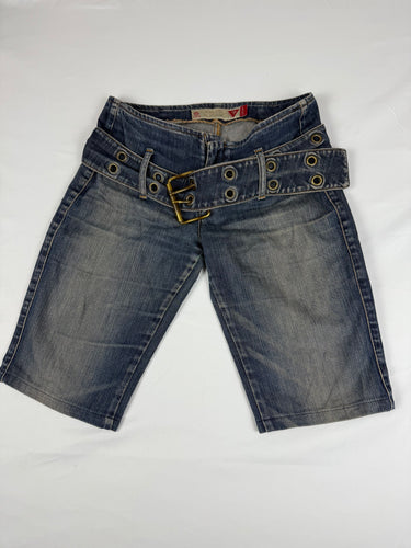 Blue denim low rise capri pants with belt (S/M)