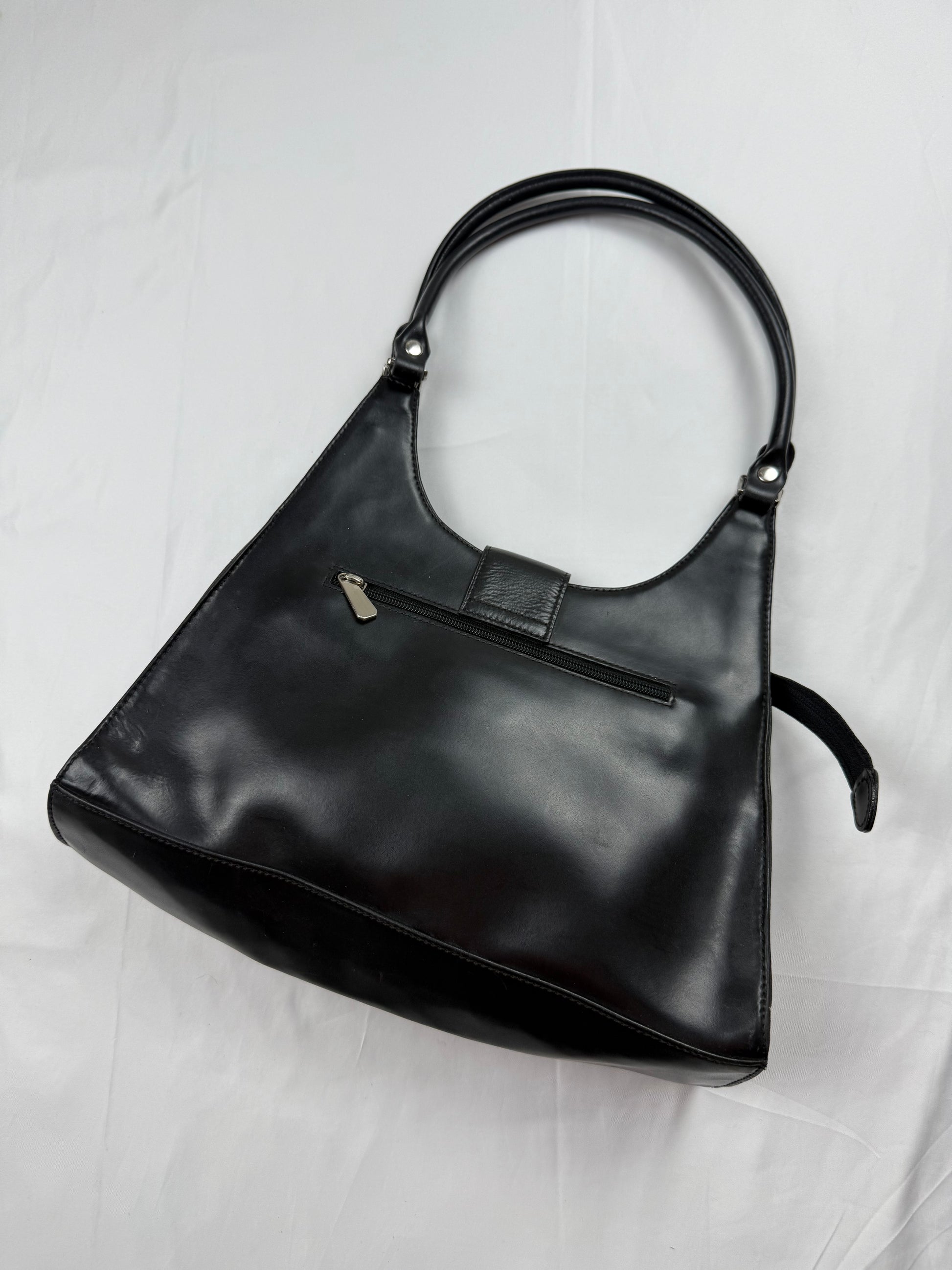 Black leather medium shoulder bag (33x22cm)