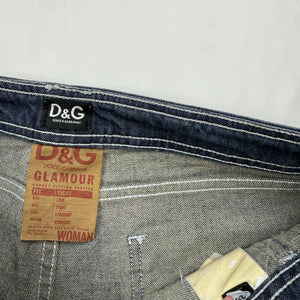 Navy denim low rise capri pants (M)