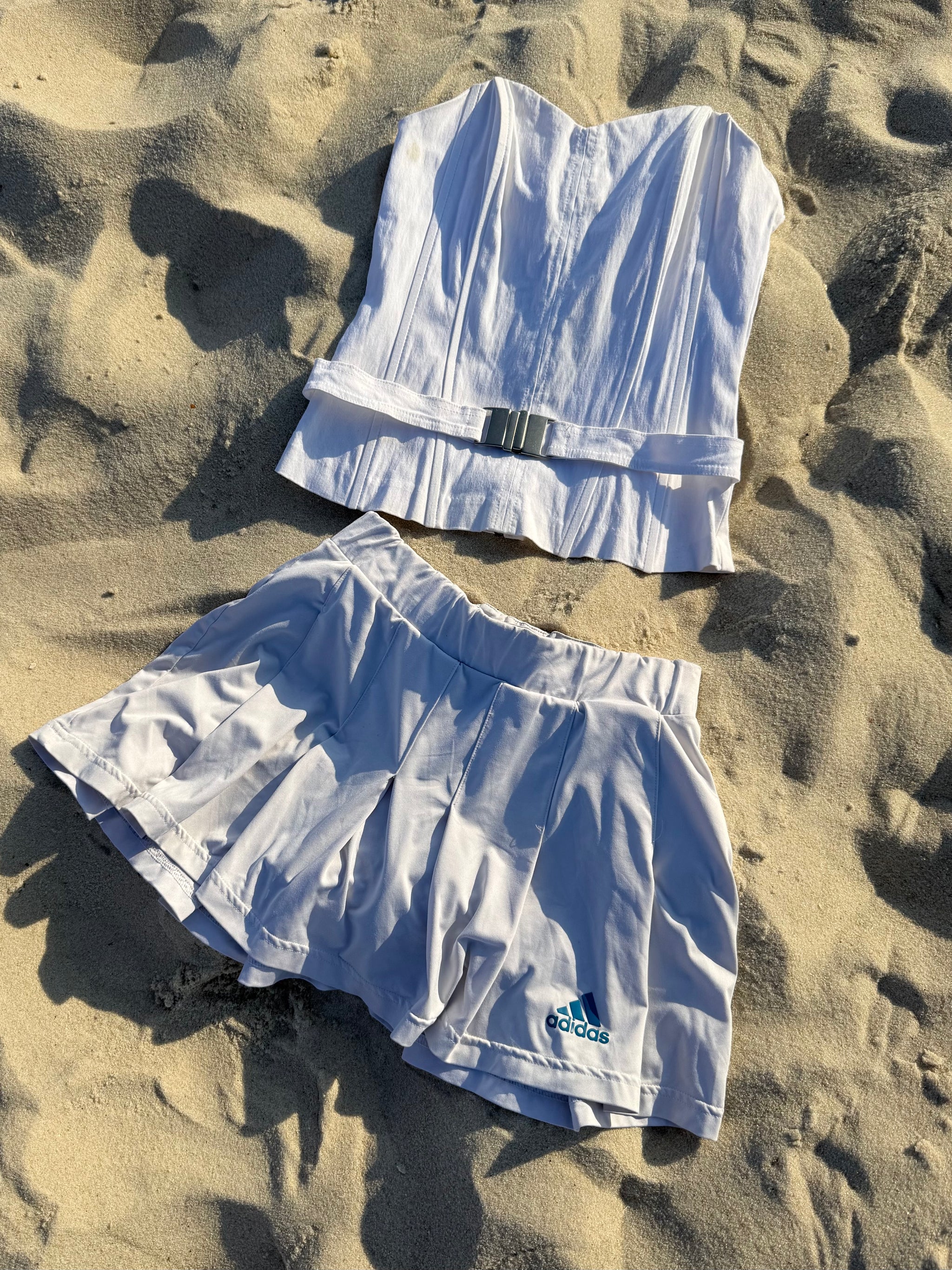 White activewear pleated mini skirt (S)
