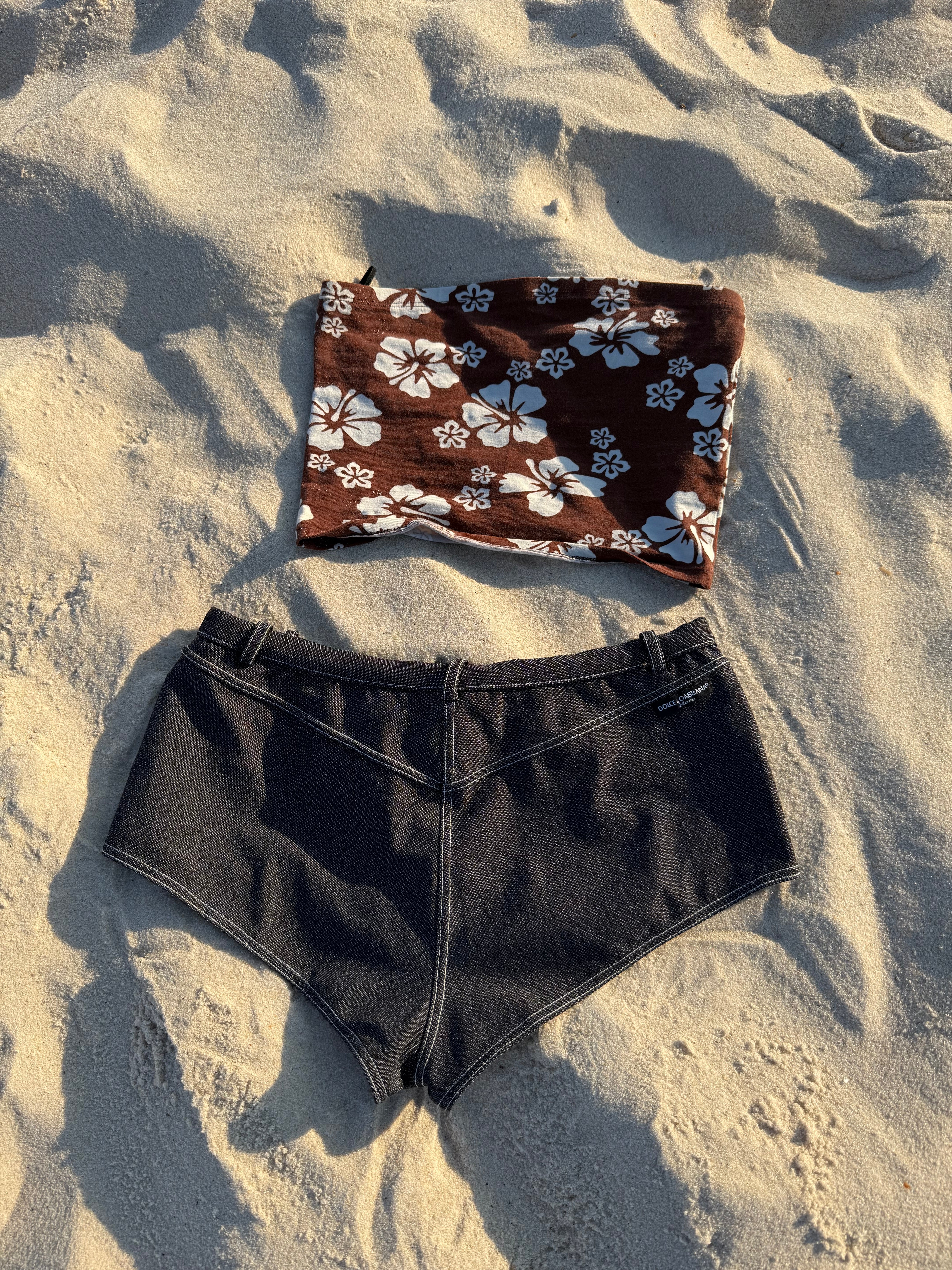 Navy denim low rise micro short (XS)
