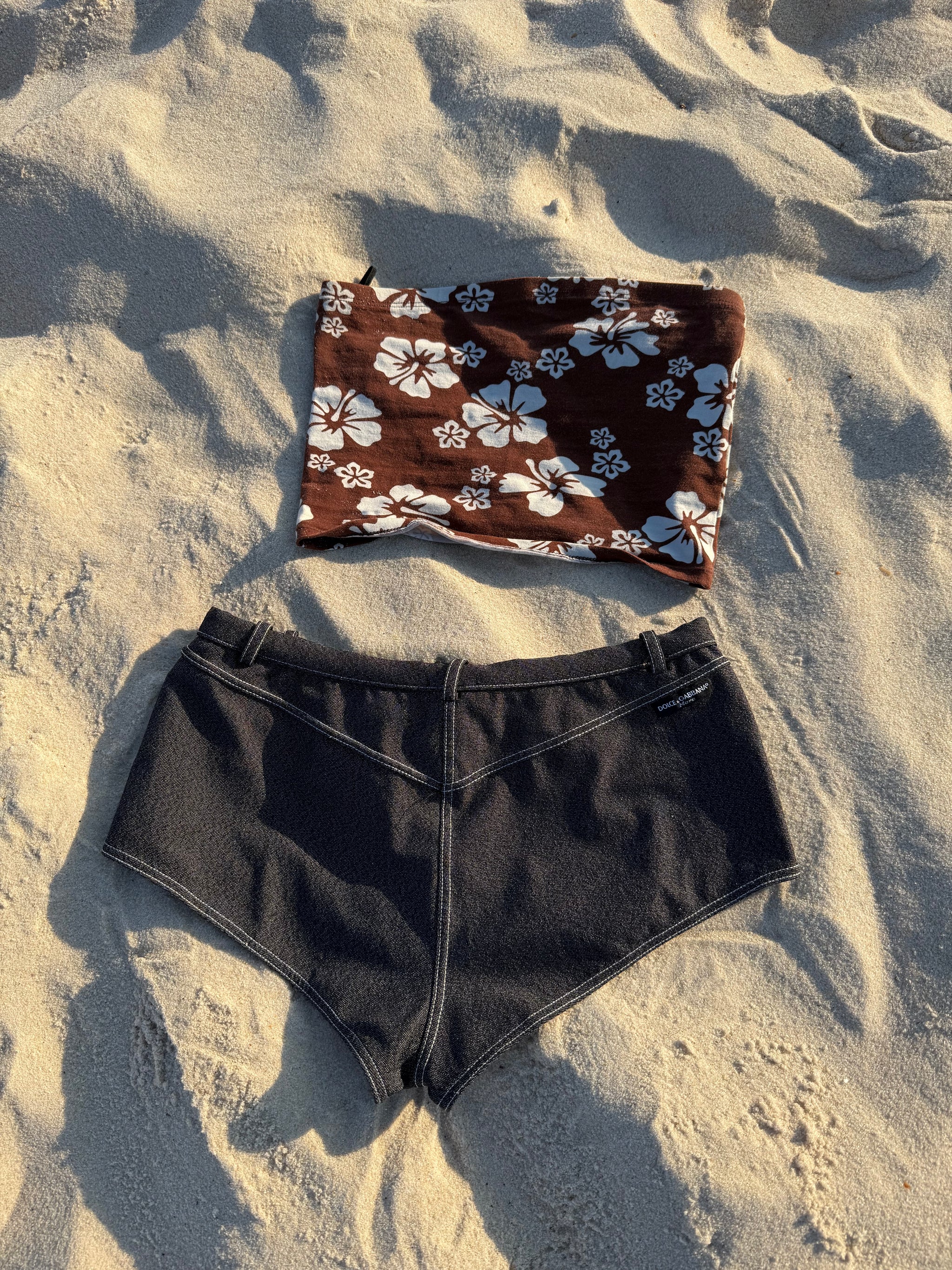 Navy denim low rise micro short (XS)