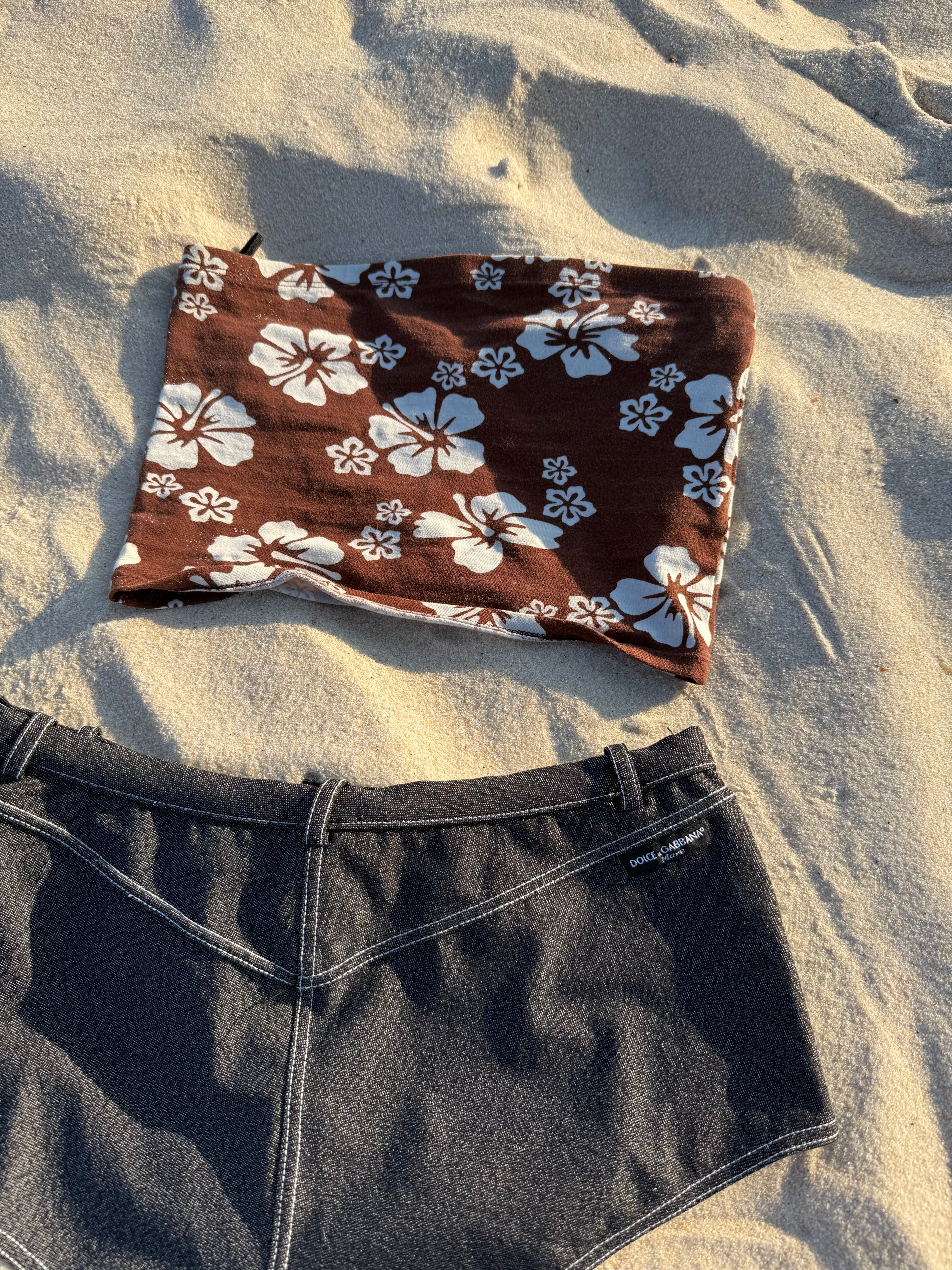 Navy denim low rise micro short (XS)