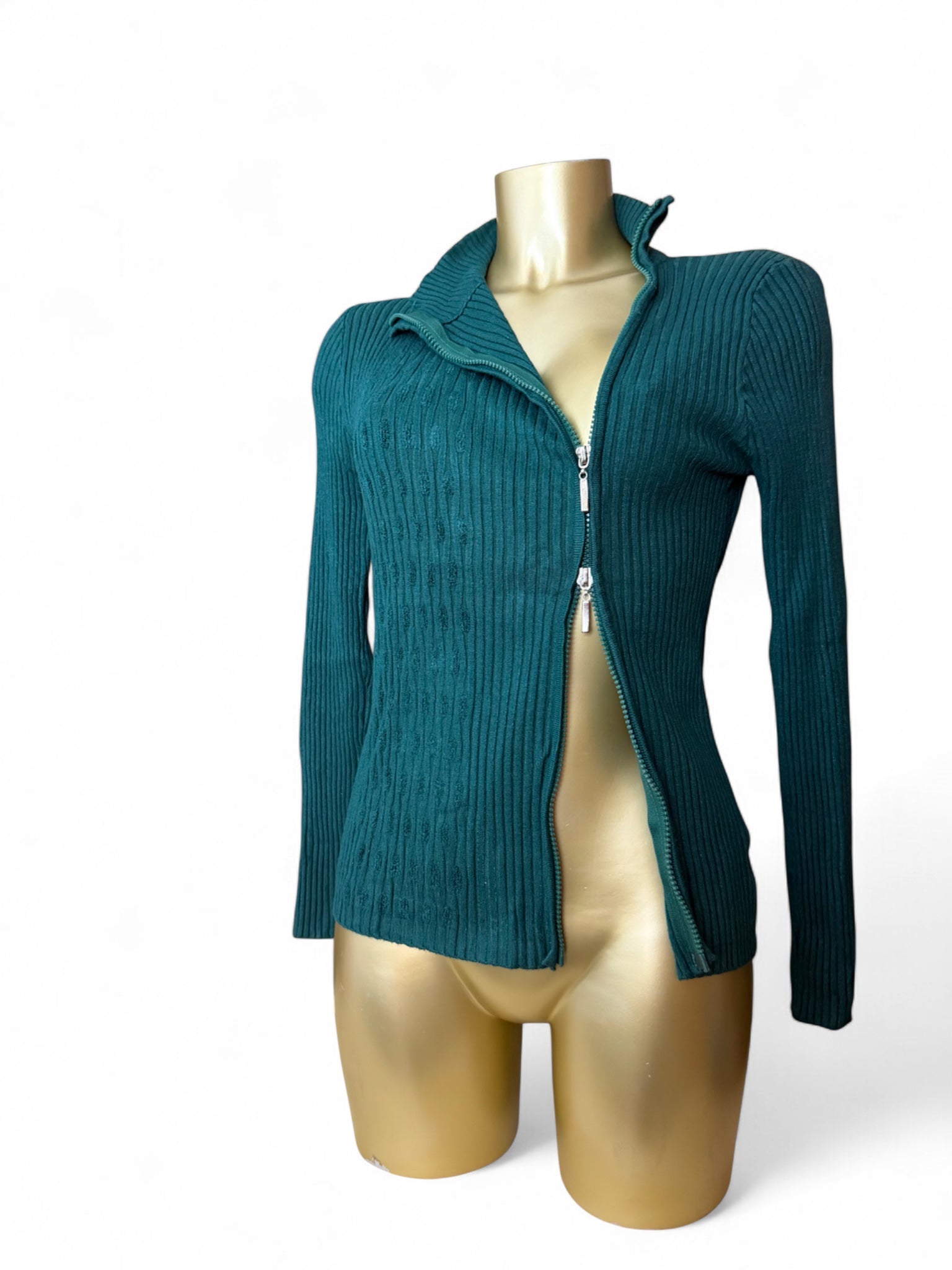 Green zip up ribbed jumper (S/M)