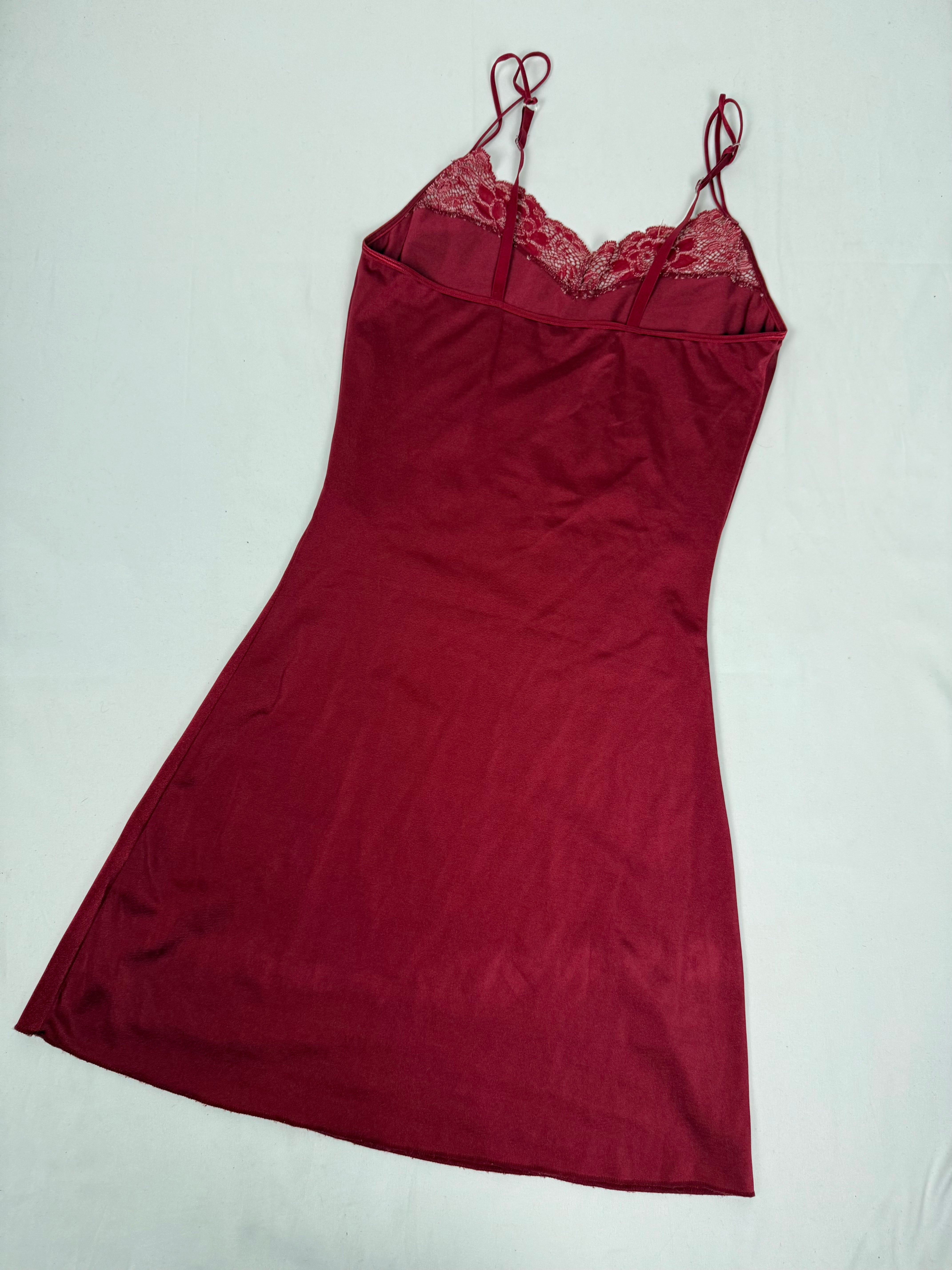 Red tight fit lace neck babydoll mini dress (XS)