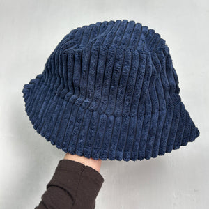 Navy ribbed velvet bucket hat