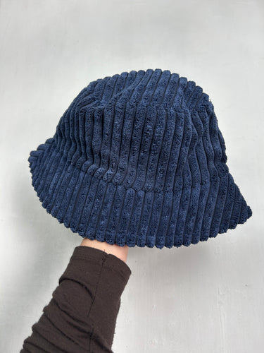 Navy ribbed velvet bucket hat