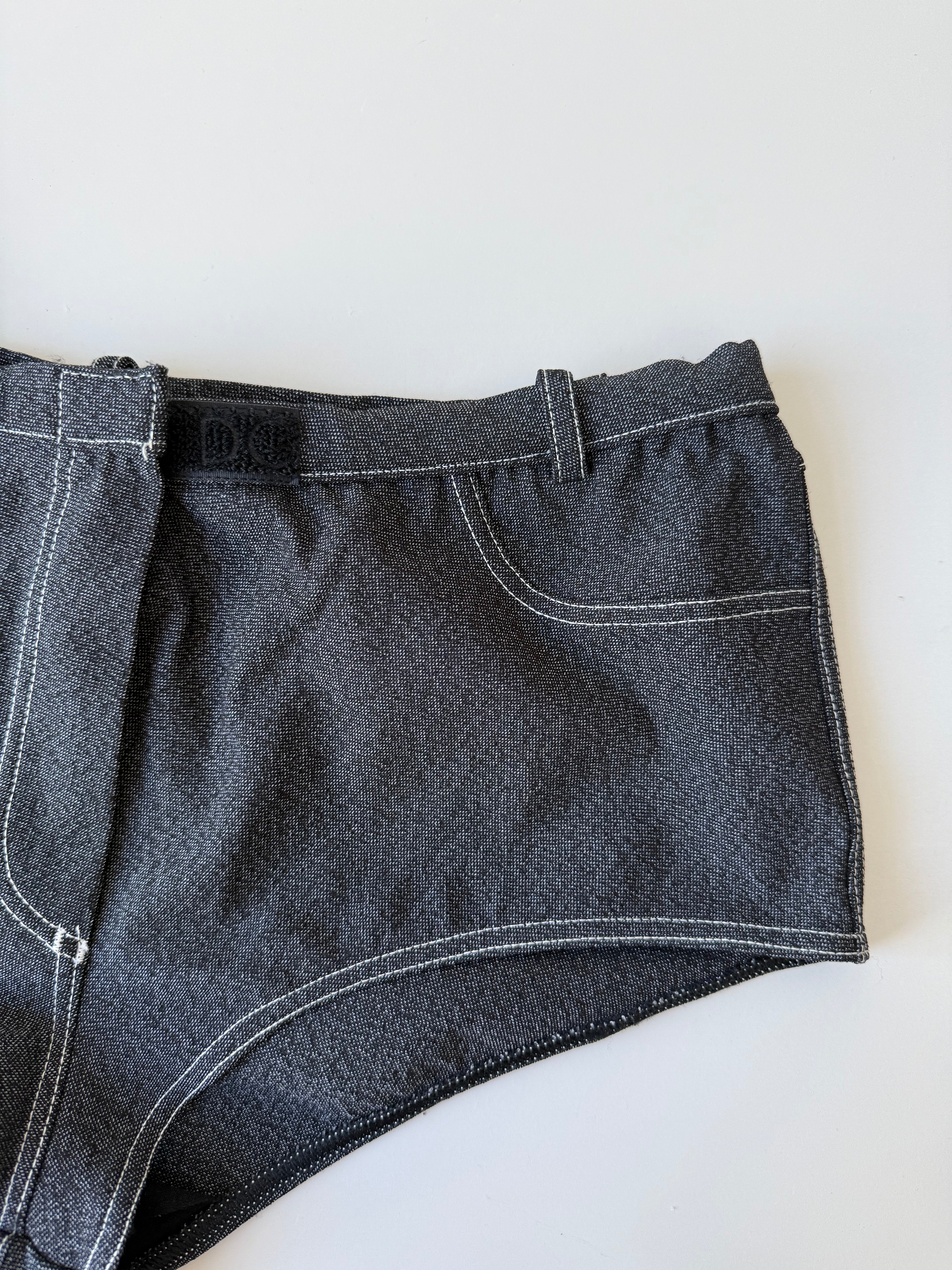 Navy denim low rise micro short (XS)