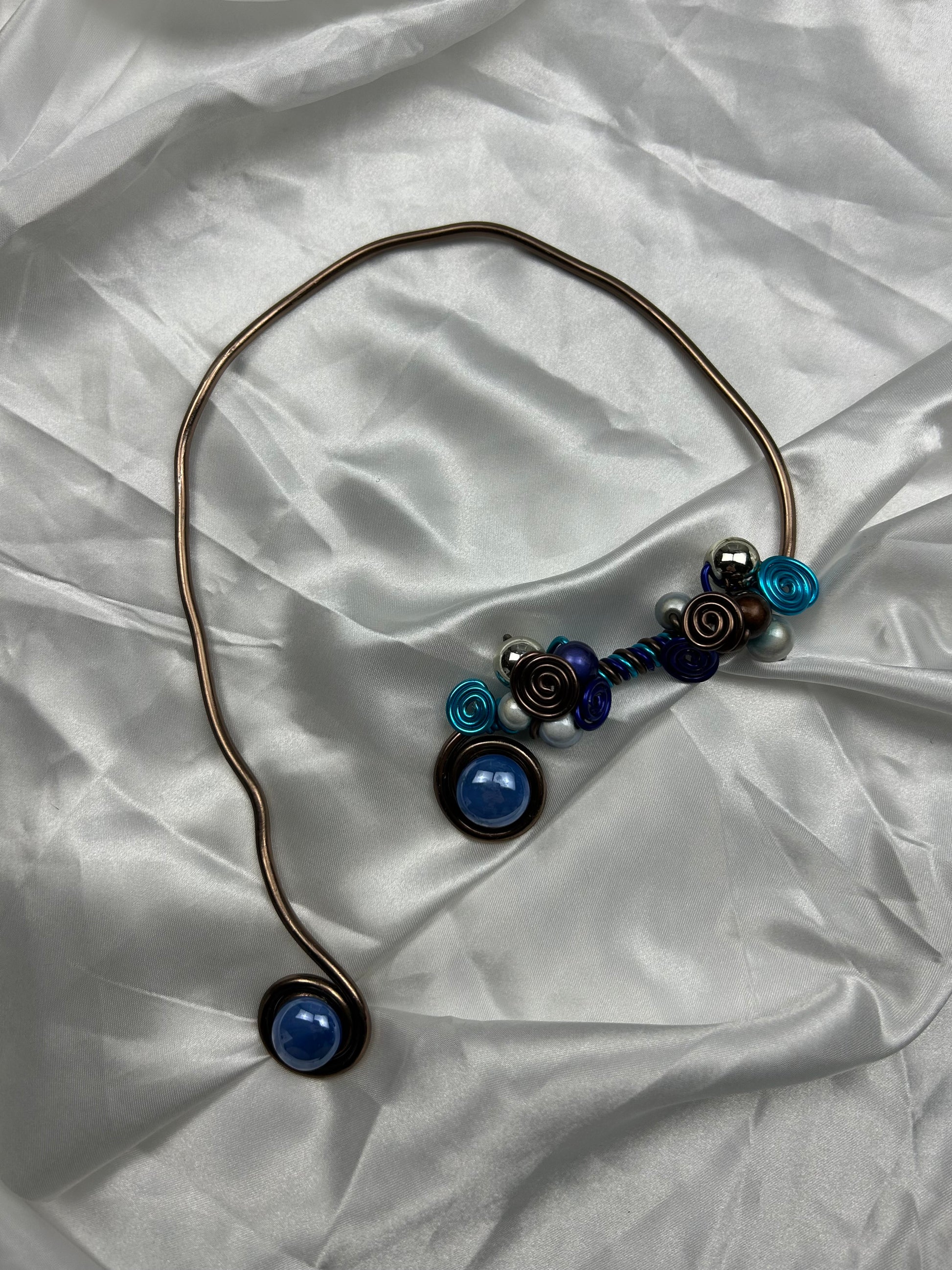 Rigid ajustable boho necklace
