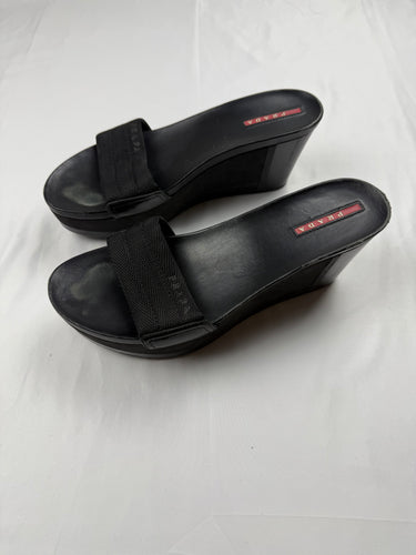 Black logo wedge heels mules (38)