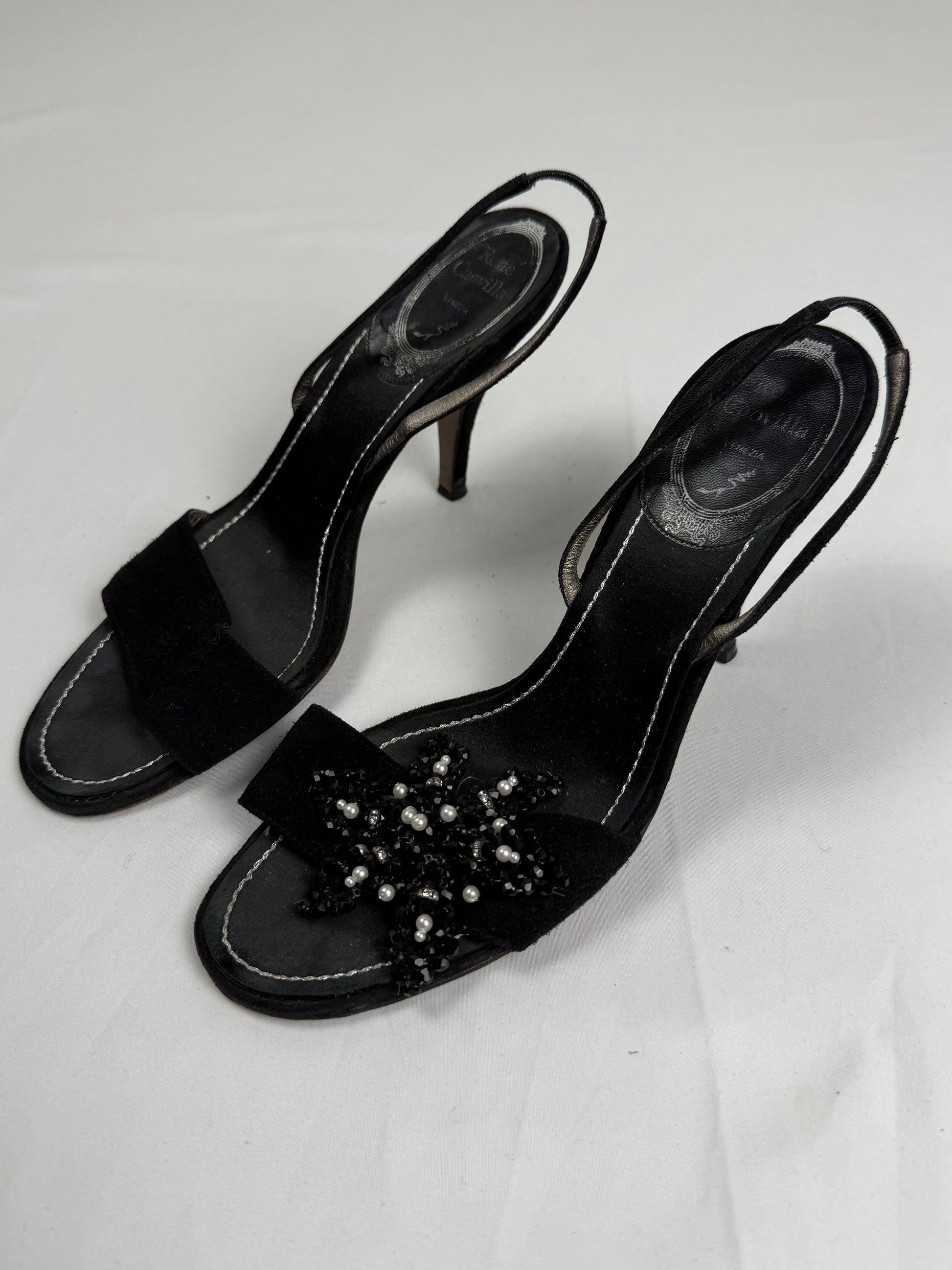 Black pearls flower appliquée open toes heels (37.5)