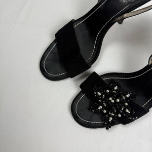 Black pearls flower appliquée open toes heels (37.5)