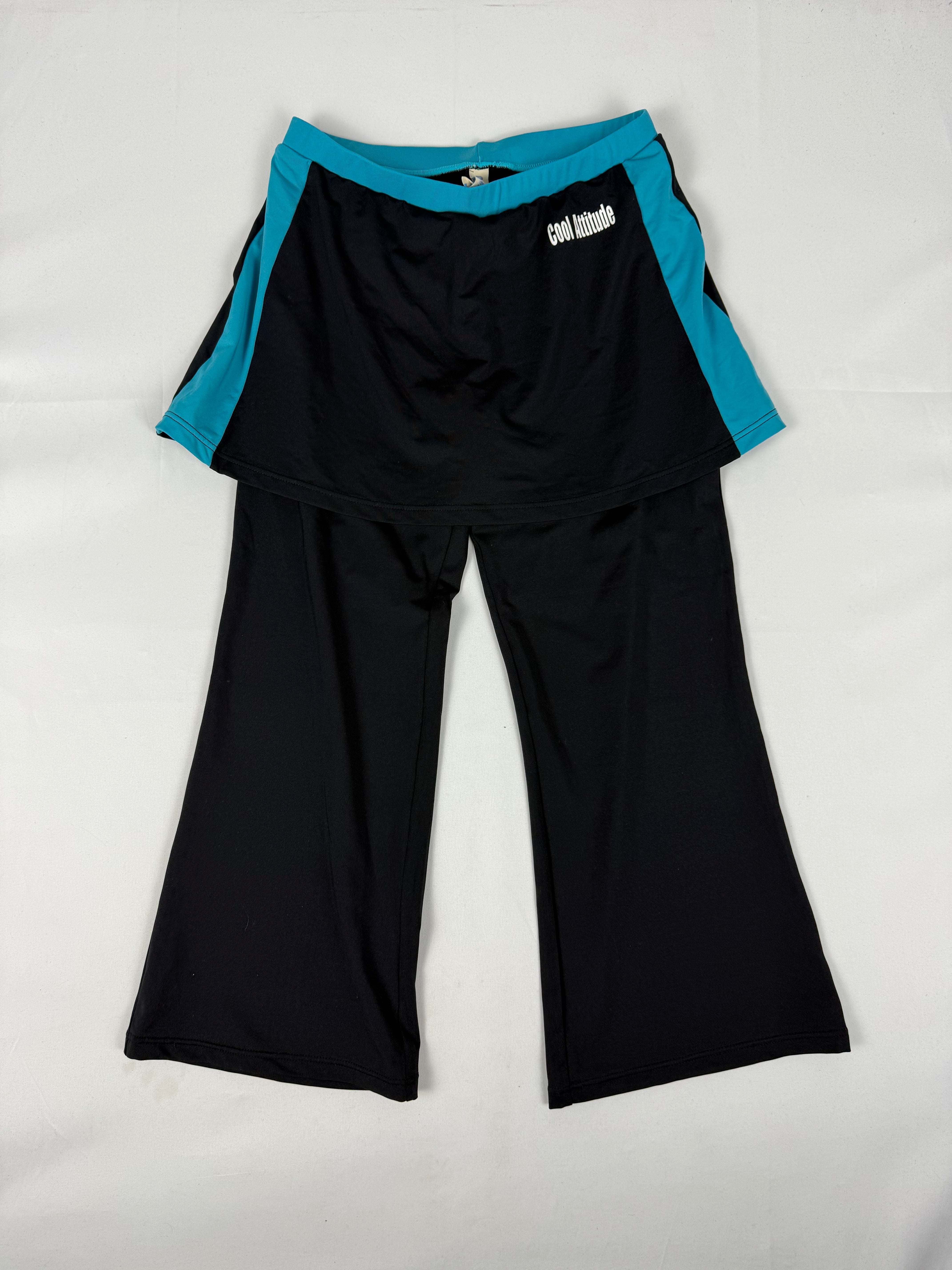 Navy low waist 2 in 1 capri pants + mini skirt (S/M)