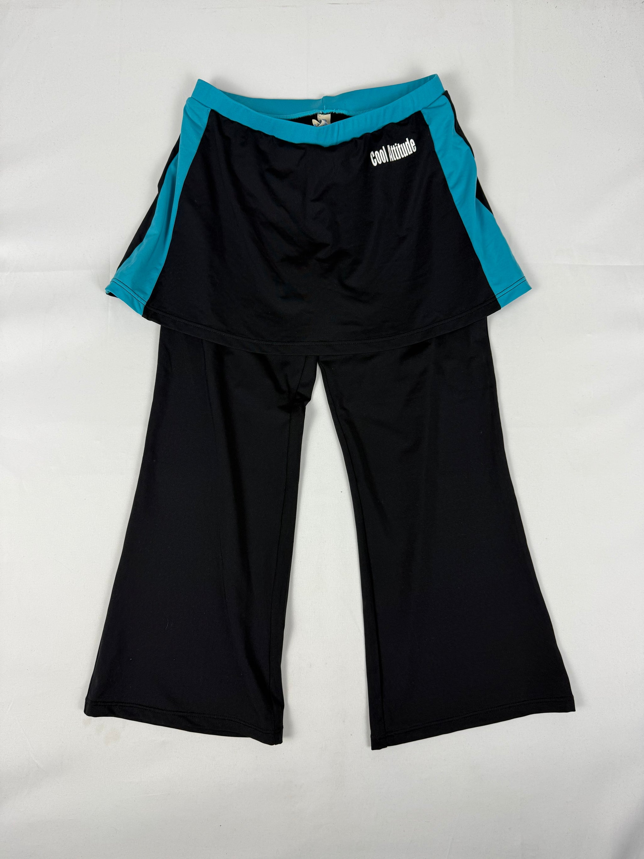 Navy low waist 2 in 1 capri pants + mini skirt (S/M)