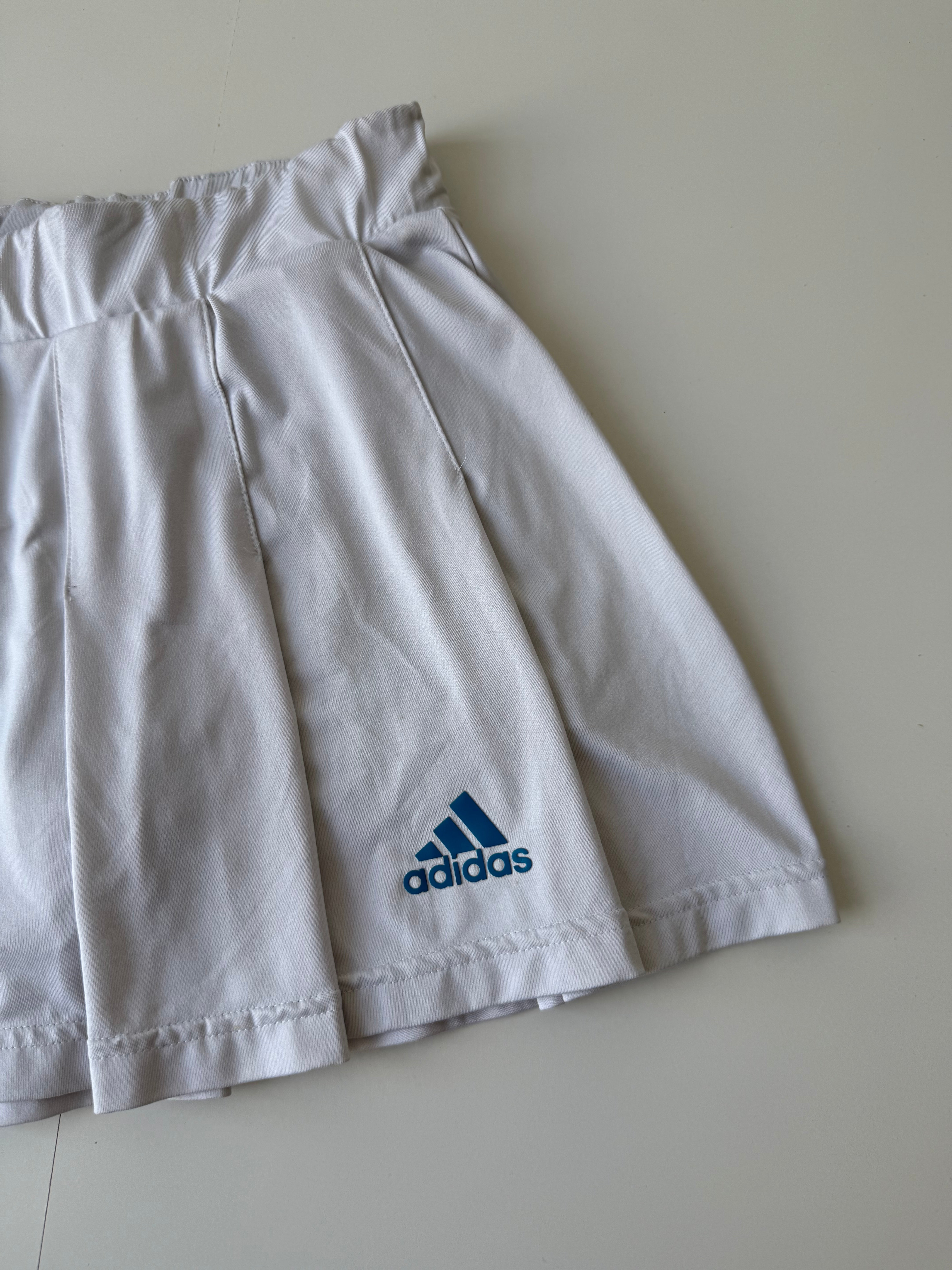 White activewear pleated mini skirt (S)