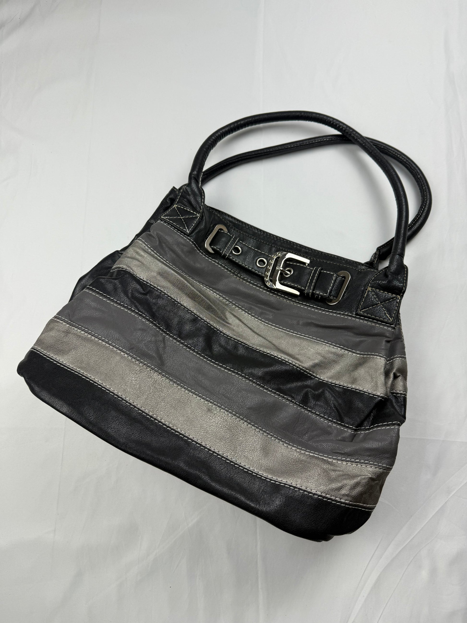 Grey striped uni shoulder bag (33x30cm)