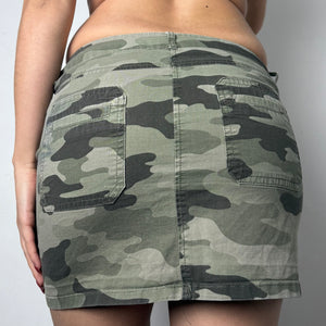 Khaki camo low rise denim mini skirt (S)