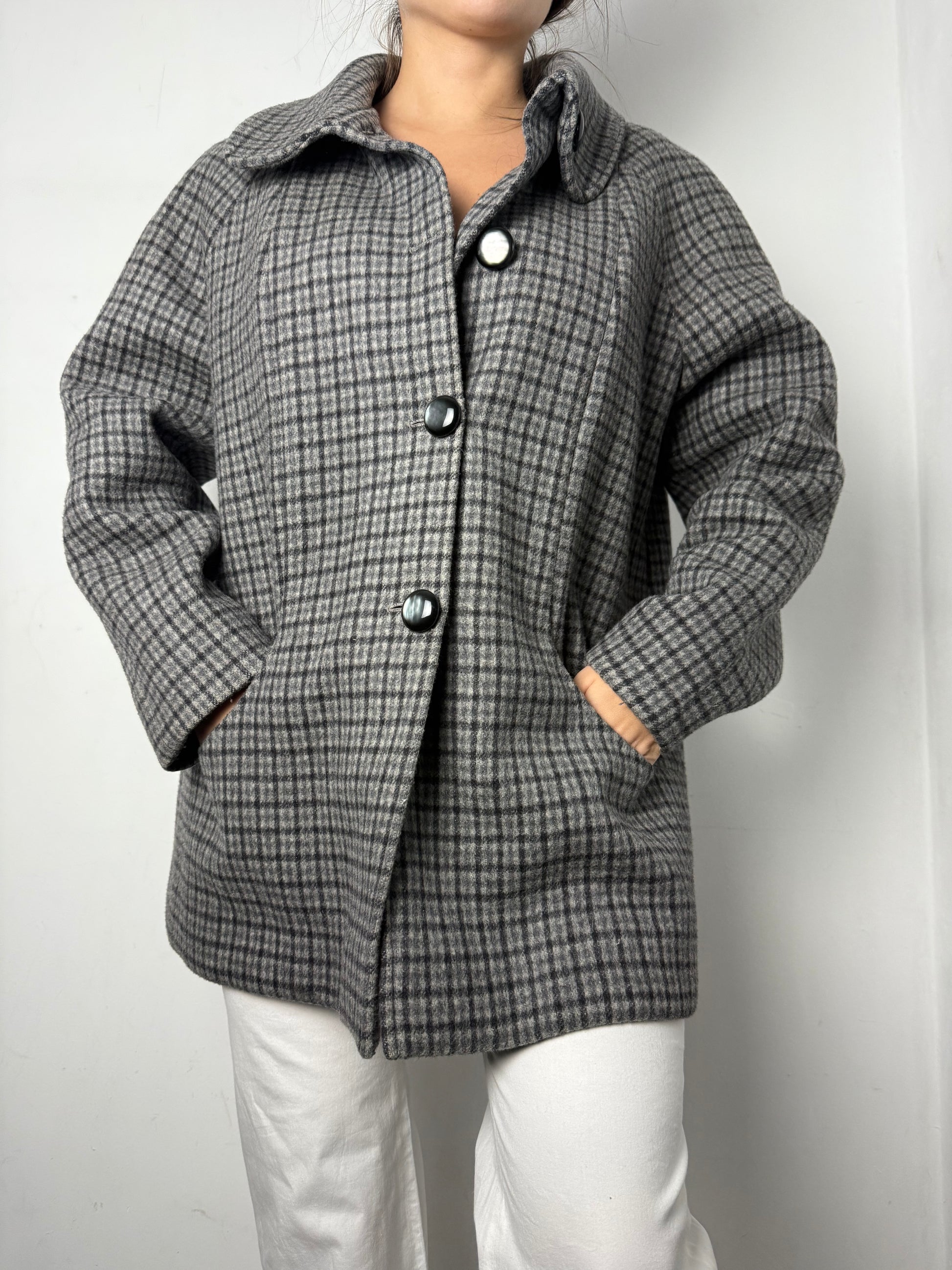 Grey check print buttons up winter coat (XL)