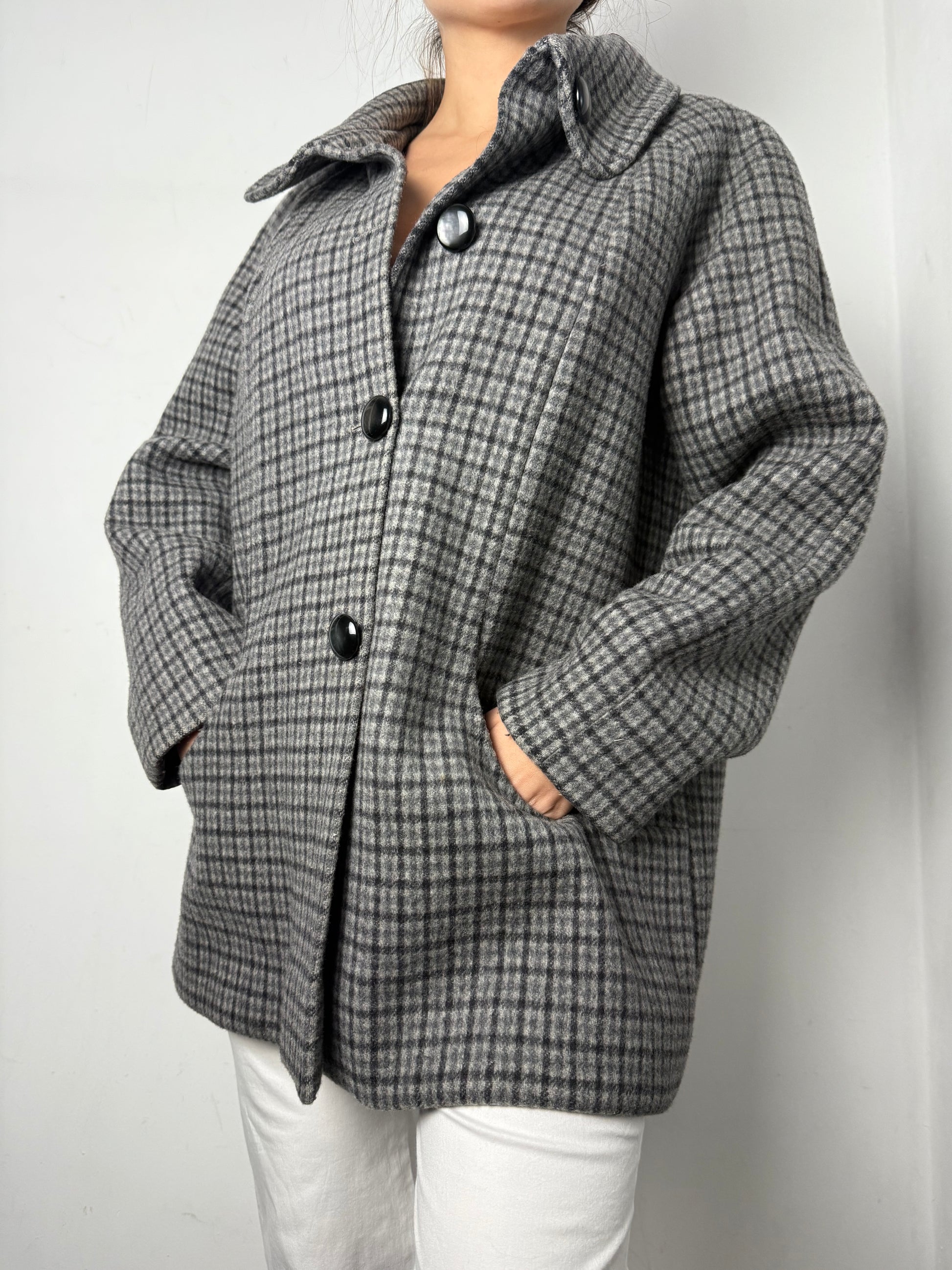 Grey check print buttons up winter coat (XL)