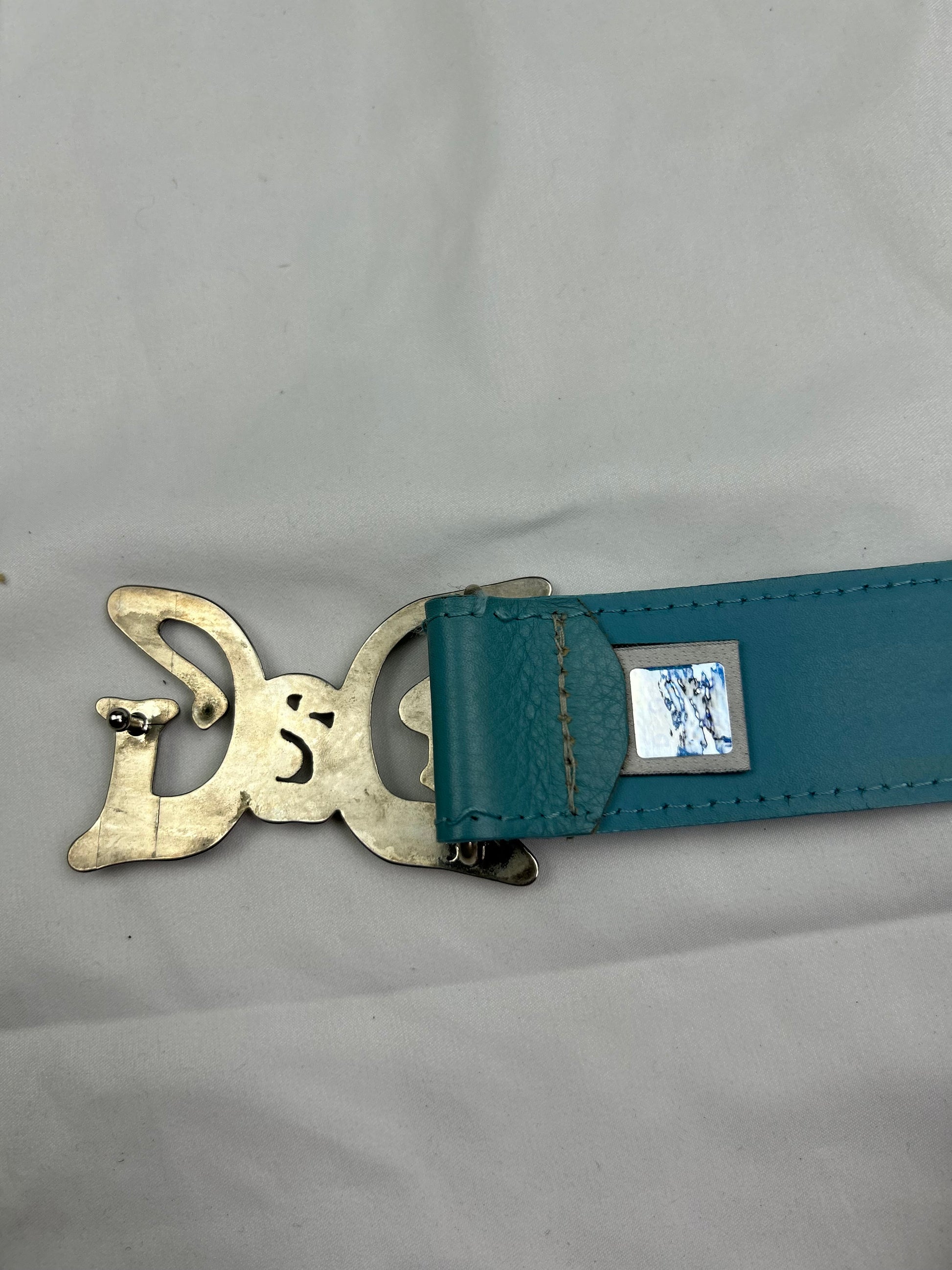 Blue metallic silver buckles 100% leather belt