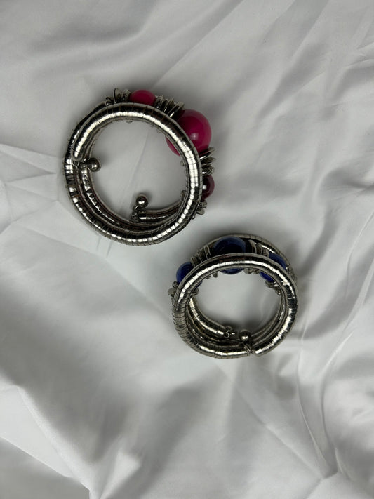 Stainless steel silver pearls spiral bracelet