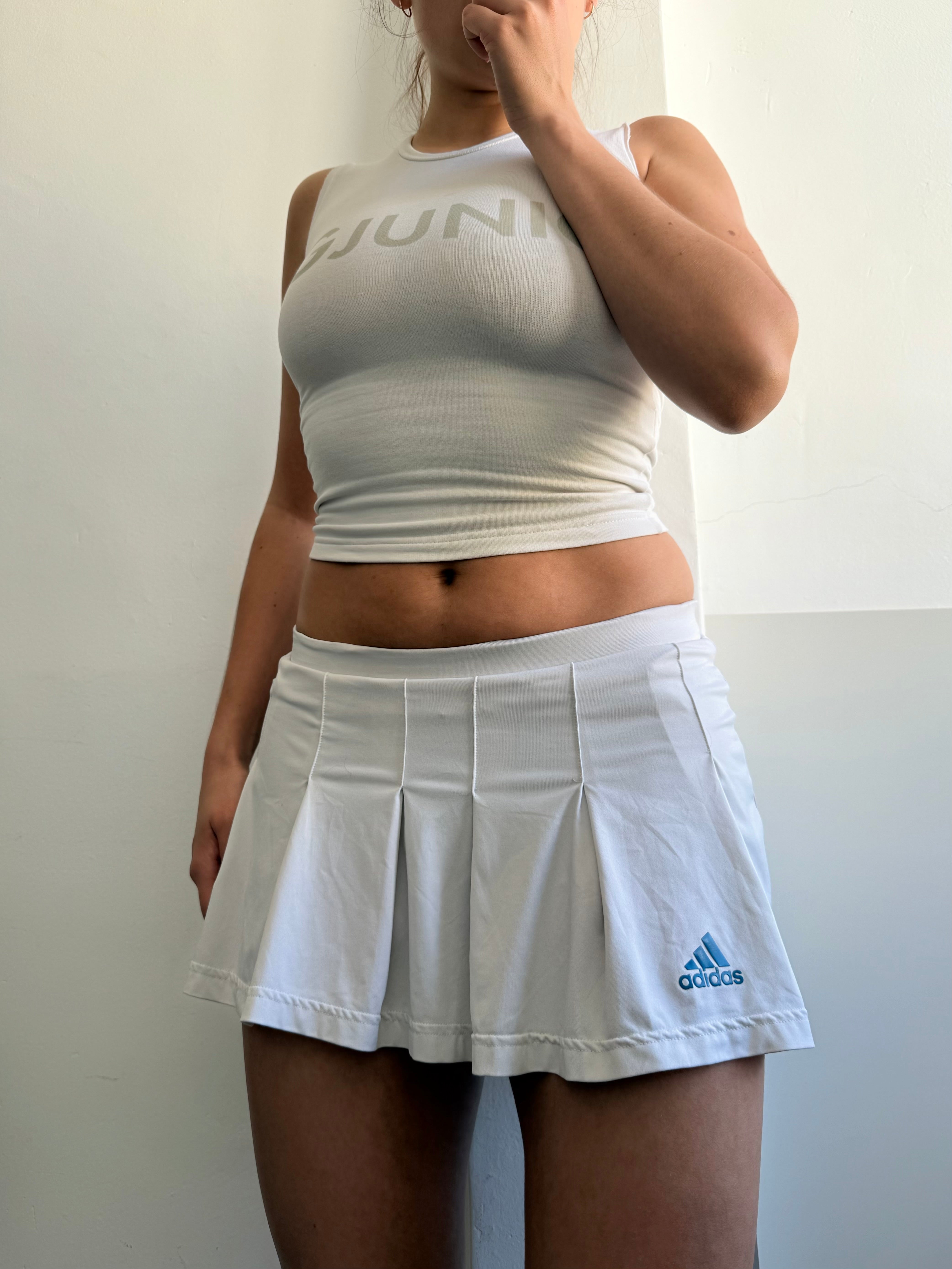 White activewear pleated mini skirt (S)