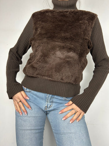 Brown faux fur turtleneck jumper (S/M)