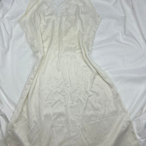 White silk babydoll mini dress (2XL)