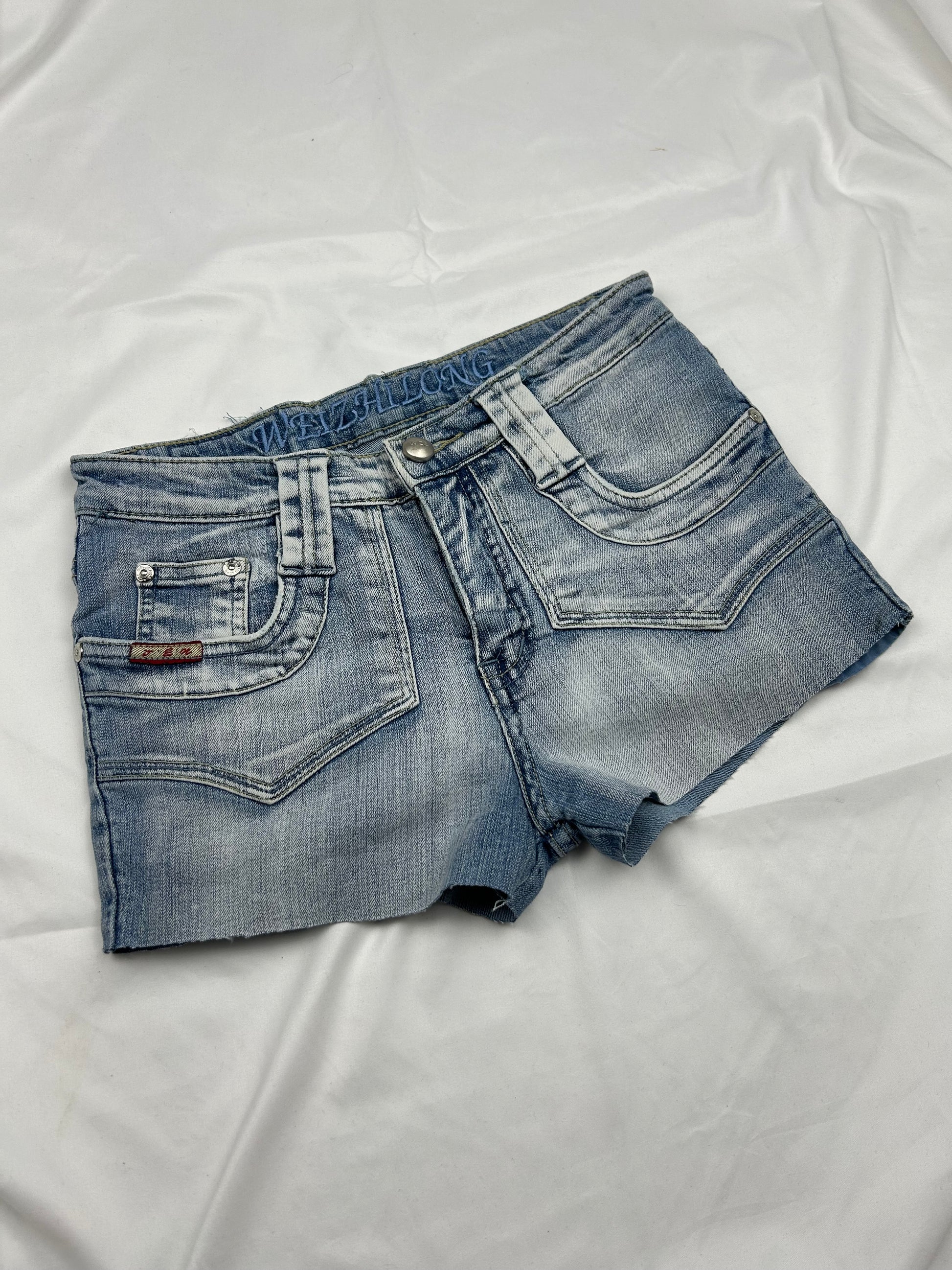 Blue denim low rise mini short (XS)