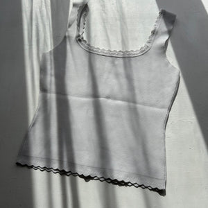 White super stretchy knitted cami top (S)
