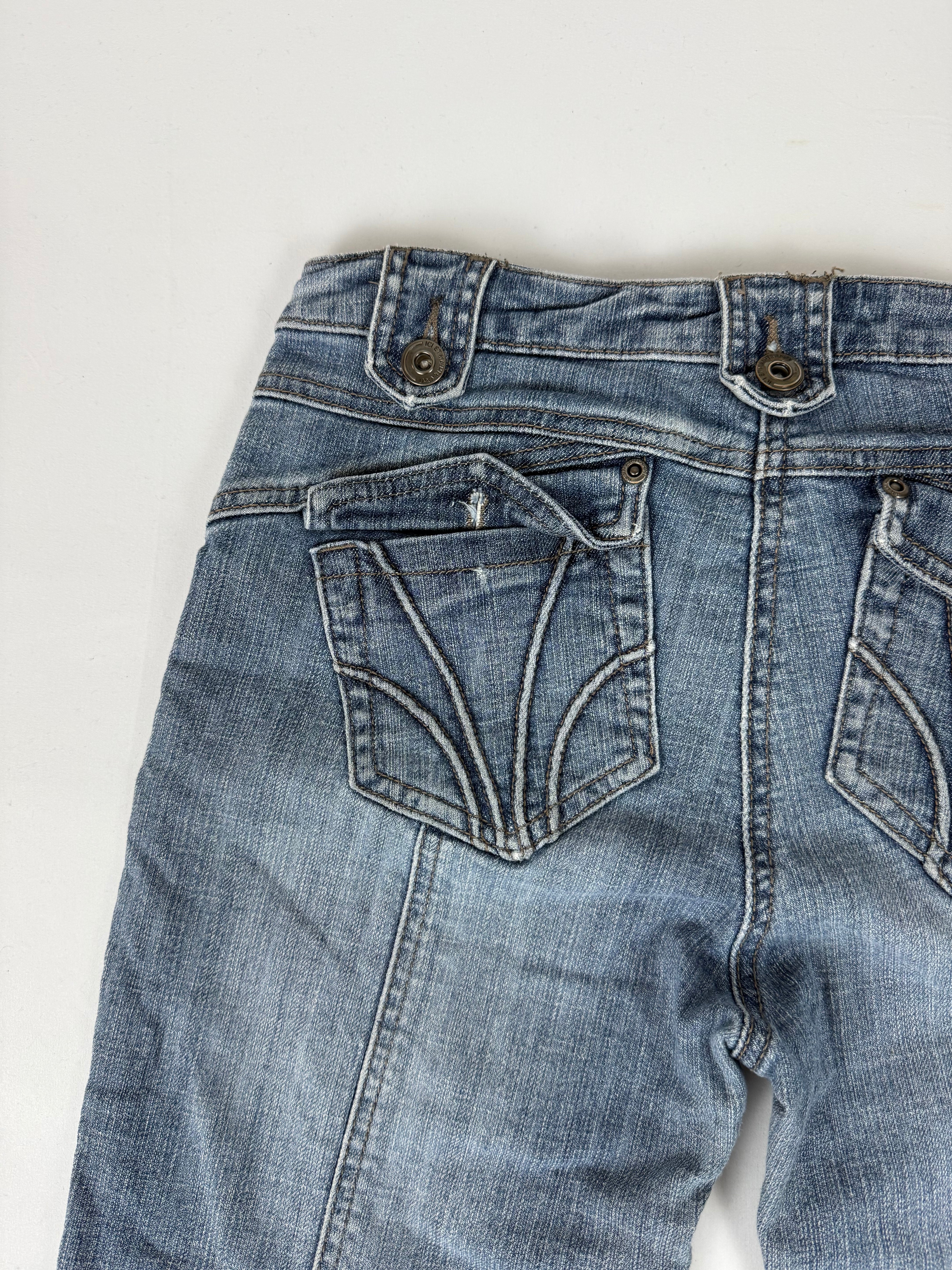 Blue denim low rise capri pants (M)
