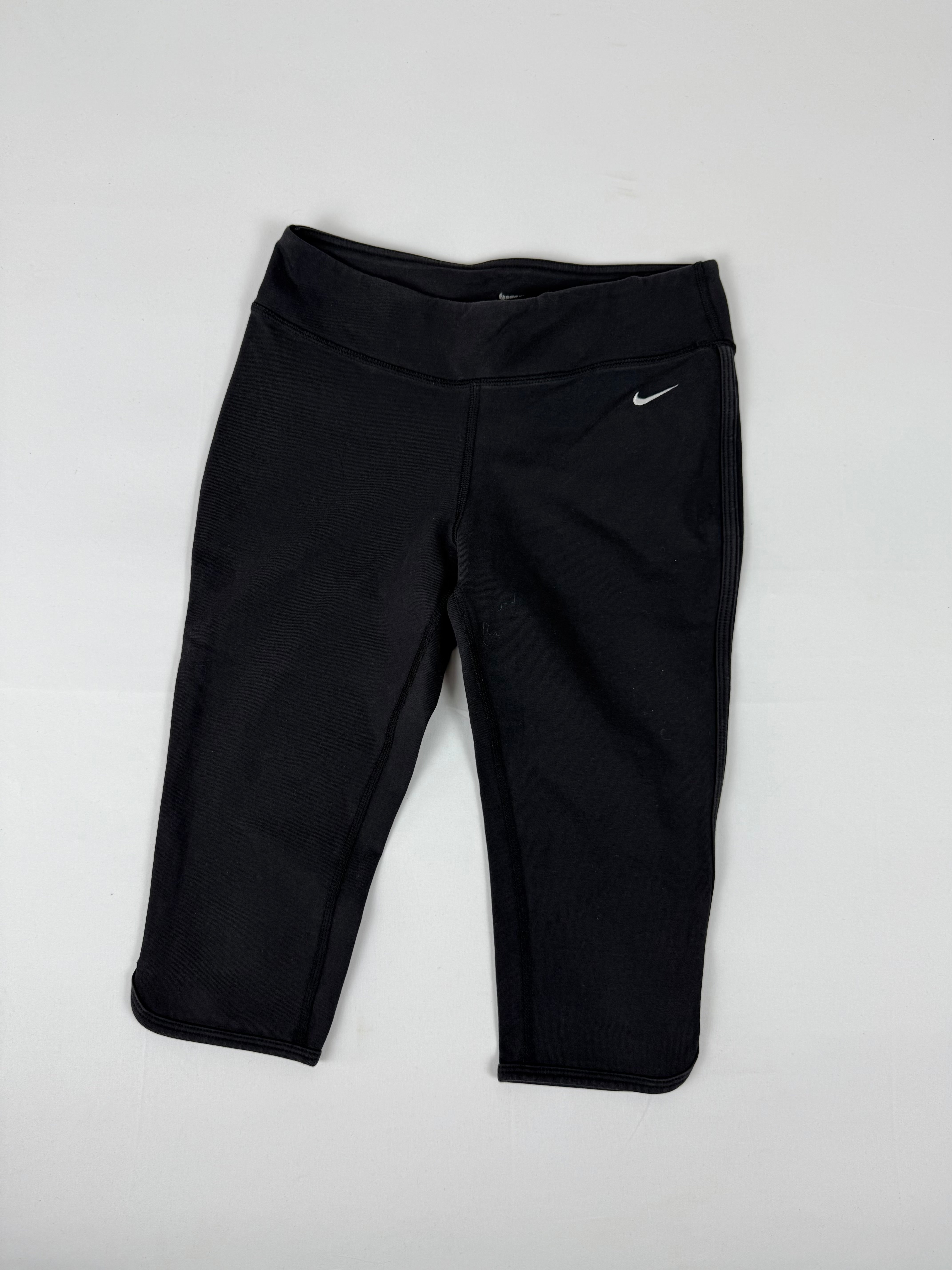 Black activewear low rise capri pants (S)