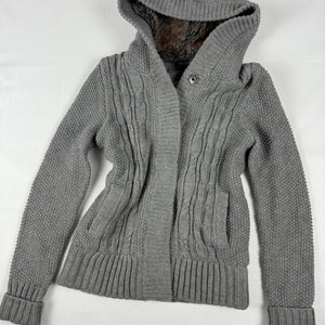 Grey inside faux fur zip up hooded knit jumper (S/M)