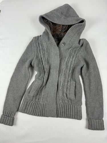 Grey inside faux fur zip up hooded knit jumper (S/M)